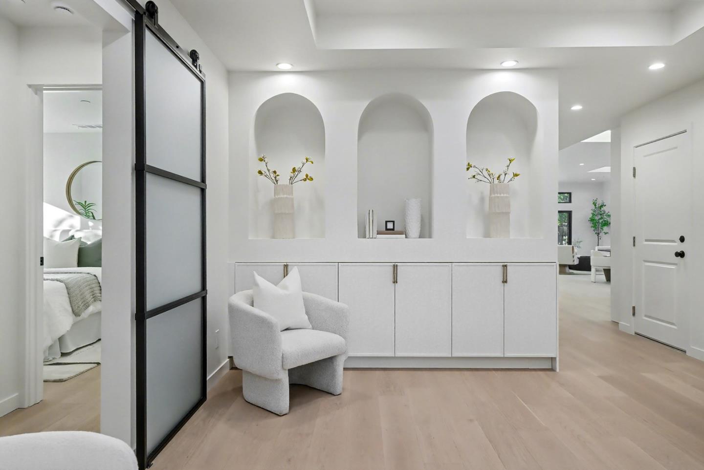 Detail Gallery Image 4 of 61 For 1125 Plymouth Dr, Sunnyvale,  CA 94087 - 4 Beds | 3 Baths