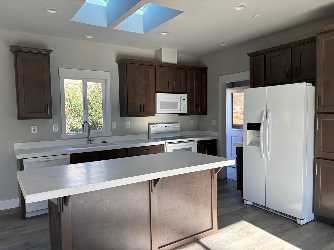 Detail Gallery Image 2 of 6 For Address Not Disclosed, Santa Cruz,  CA 95060 - 3 Beds | 2 Baths