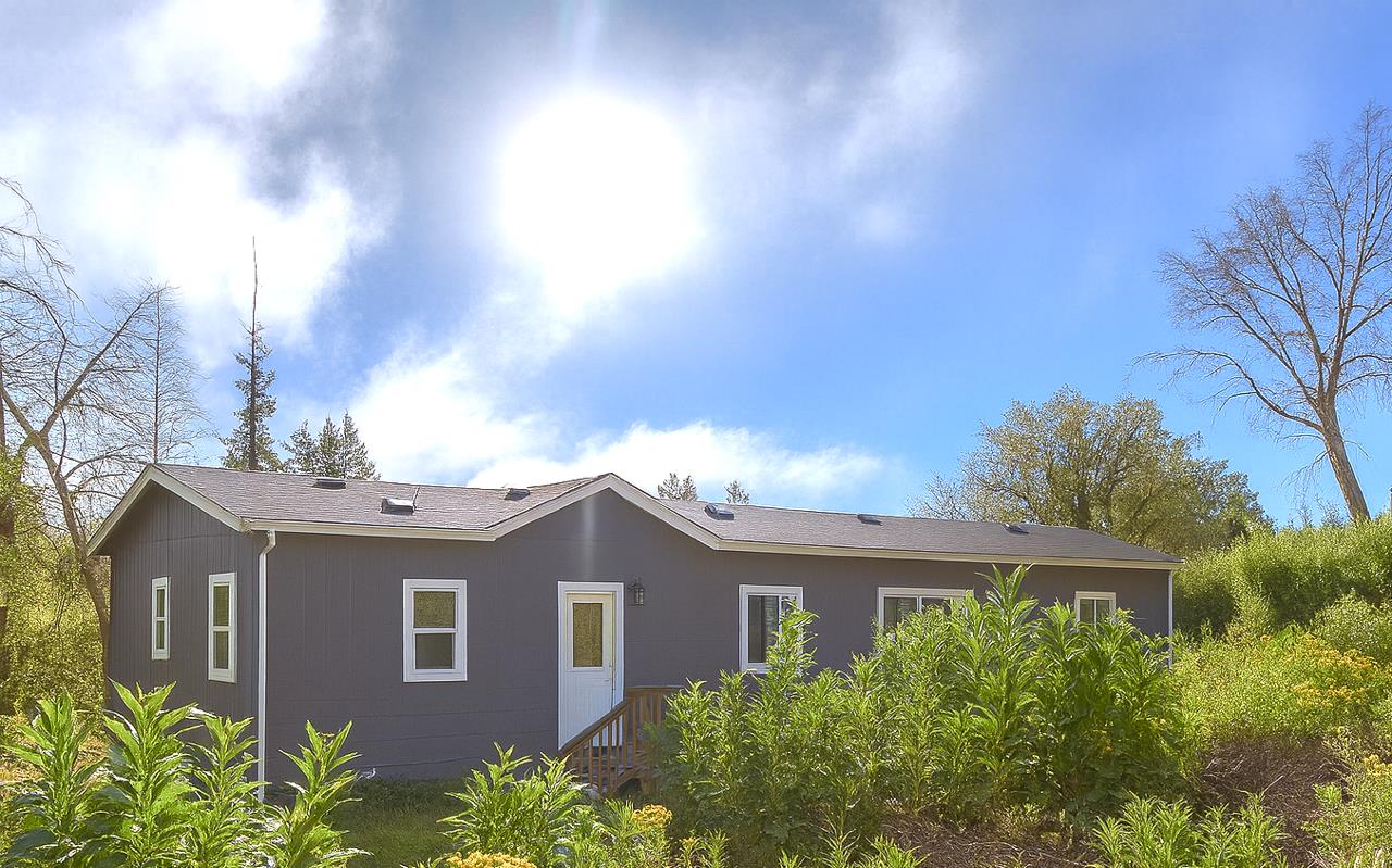 Detail Gallery Image 6 of 6 For Address Not Disclosed, Santa Cruz,  CA 95060 - 3 Beds | 2 Baths