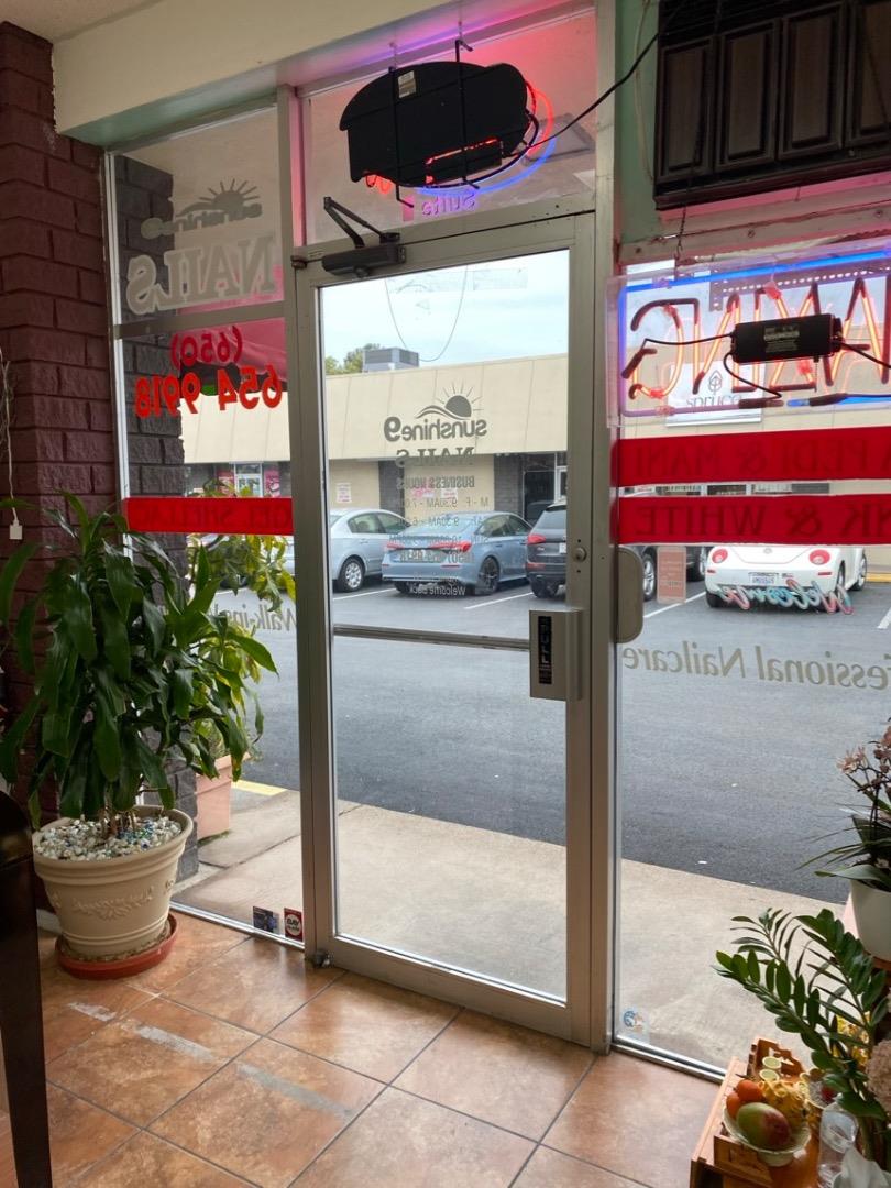 Detail Gallery Image 3 of 6 For 1620 El Camino Real C,  San Carlos,  CA 94070 - – Beds | – Baths