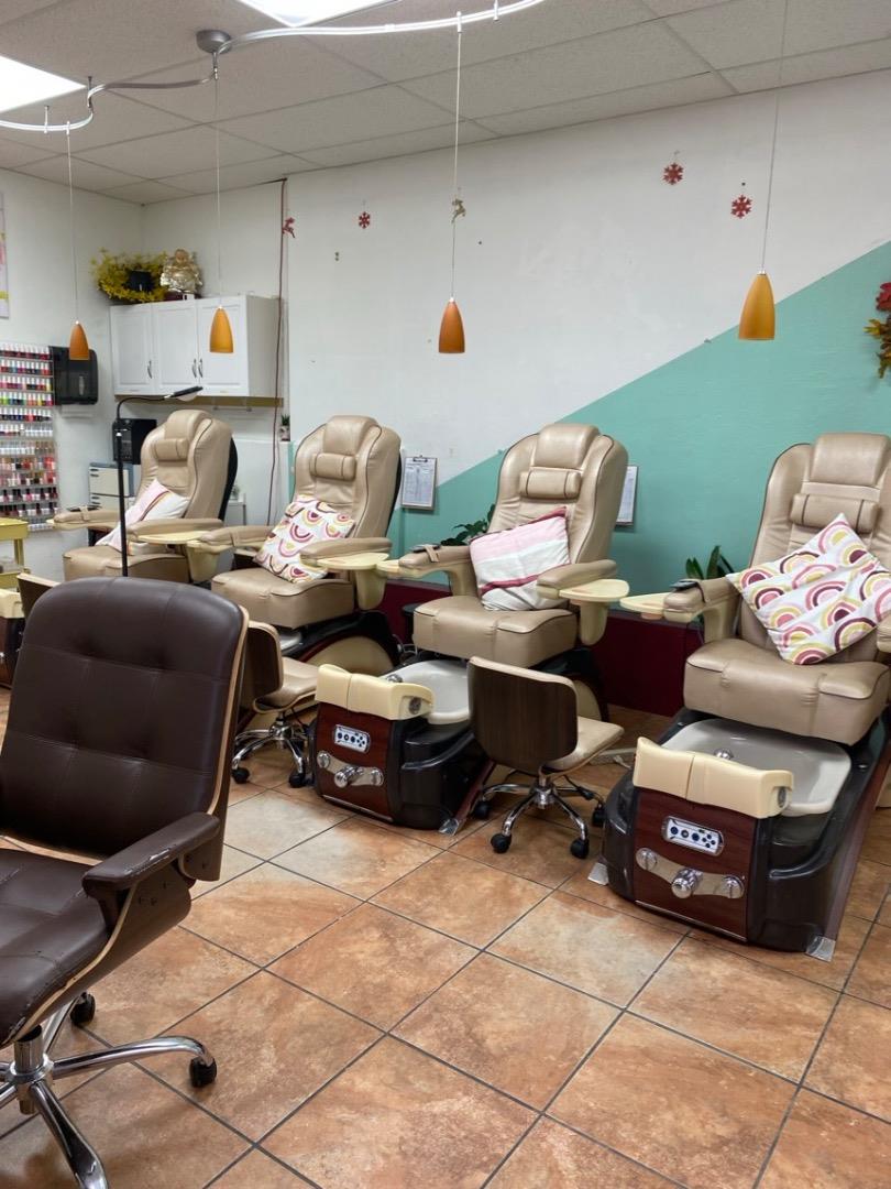 Detail Gallery Image 5 of 6 For 1620 El Camino Real C,  San Carlos,  CA 94070 - – Beds | – Baths