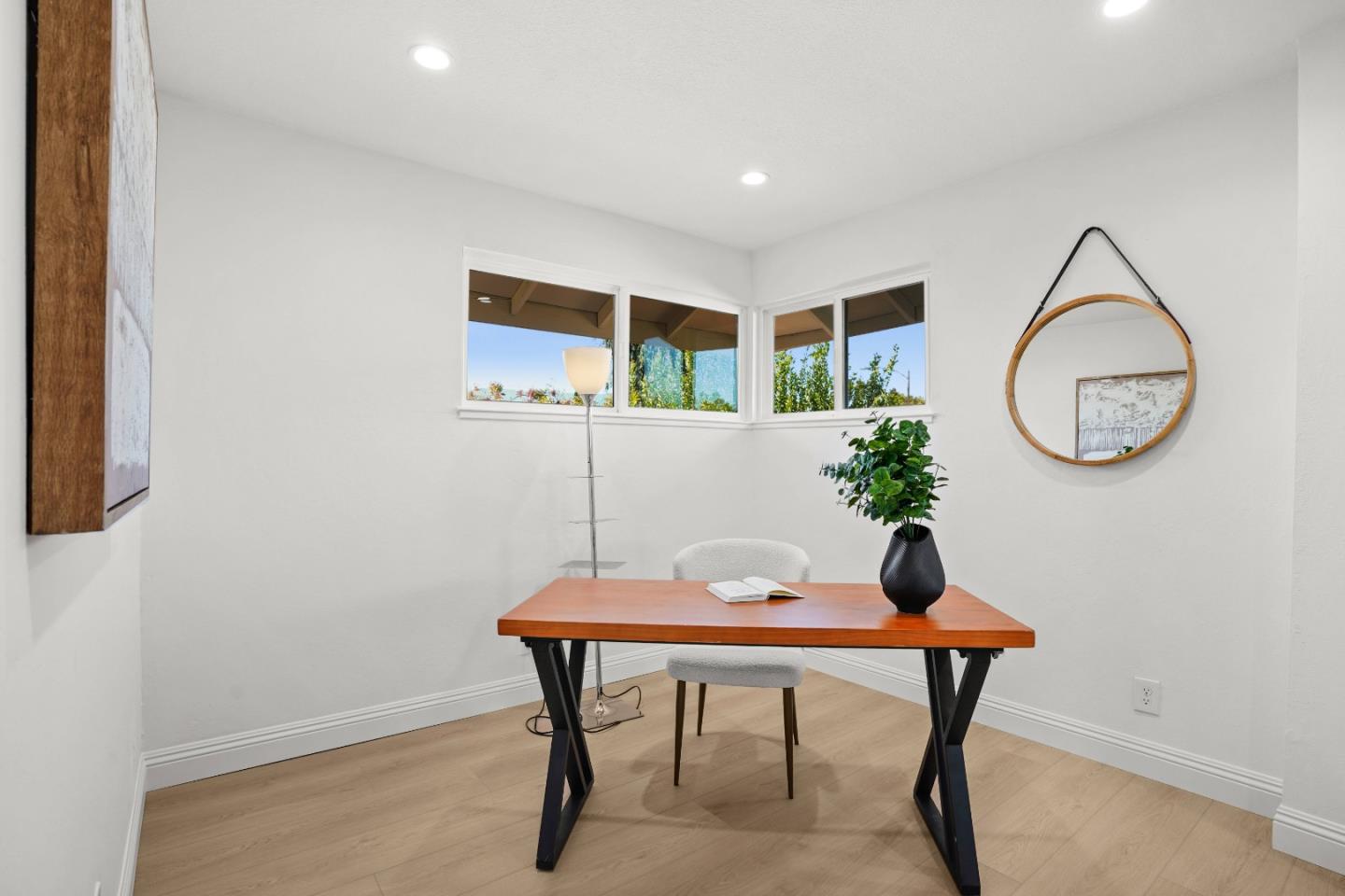 Detail Gallery Image 35 of 60 For 887 Kozera Dr, San Jose,  CA 95136 - 5 Beds | 2/1 Baths