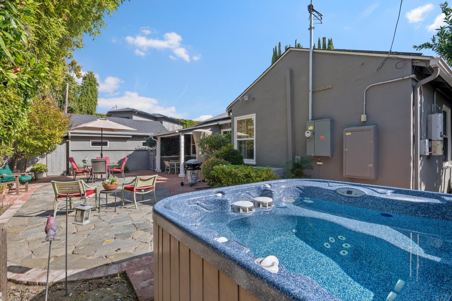 Detail Gallery Image 23 of 25 For 610 Kenwood Dr, Menlo Park,  CA 94025 - 3 Beds | 2 Baths