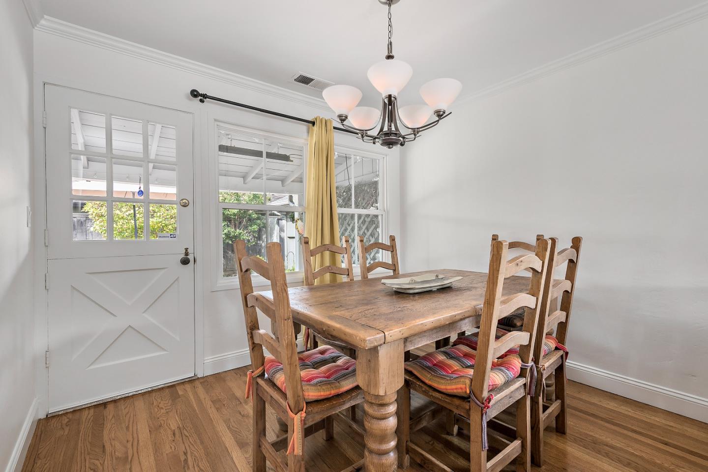 Detail Gallery Image 7 of 25 For 610 Kenwood Dr, Menlo Park,  CA 94025 - 3 Beds | 2 Baths