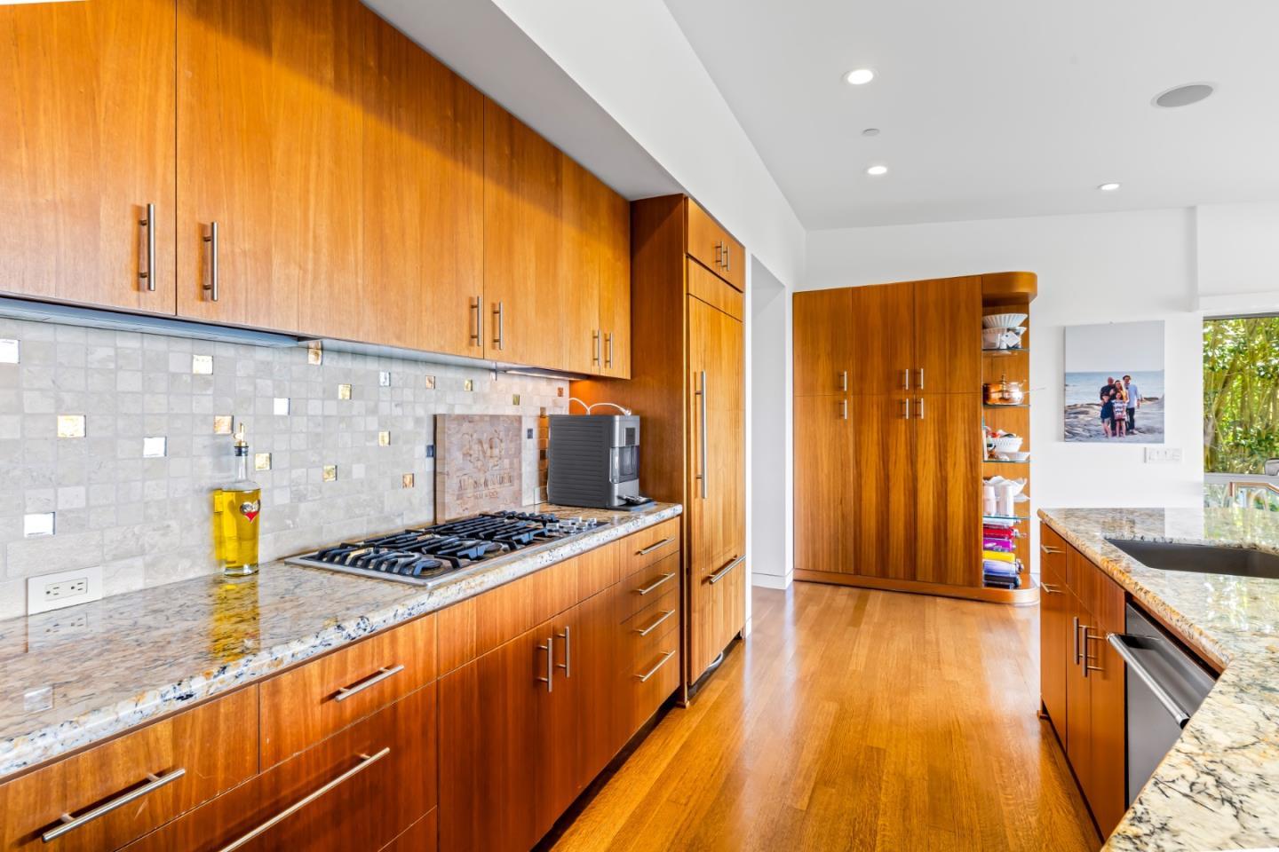 Detail Gallery Image 12 of 30 For 24497 San Mateo Ave, Carmel,  CA 93923 - 3 Beds | 3 Baths