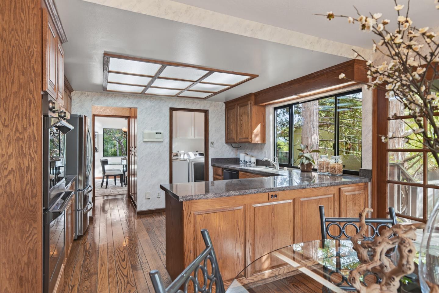 Detail Gallery Image 10 of 38 For 1281 Windimer Dr, Los Altos,  CA 94024 - 4 Beds | 3 Baths