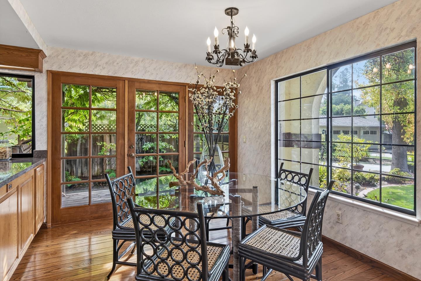 Detail Gallery Image 13 of 38 For 1281 Windimer Dr, Los Altos,  CA 94024 - 4 Beds | 3 Baths