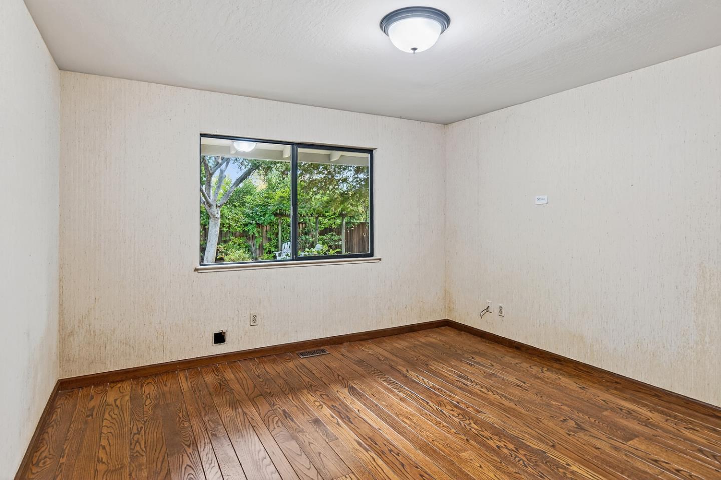 Detail Gallery Image 26 of 38 For 1281 Windimer Dr, Los Altos,  CA 94024 - 4 Beds | 3 Baths