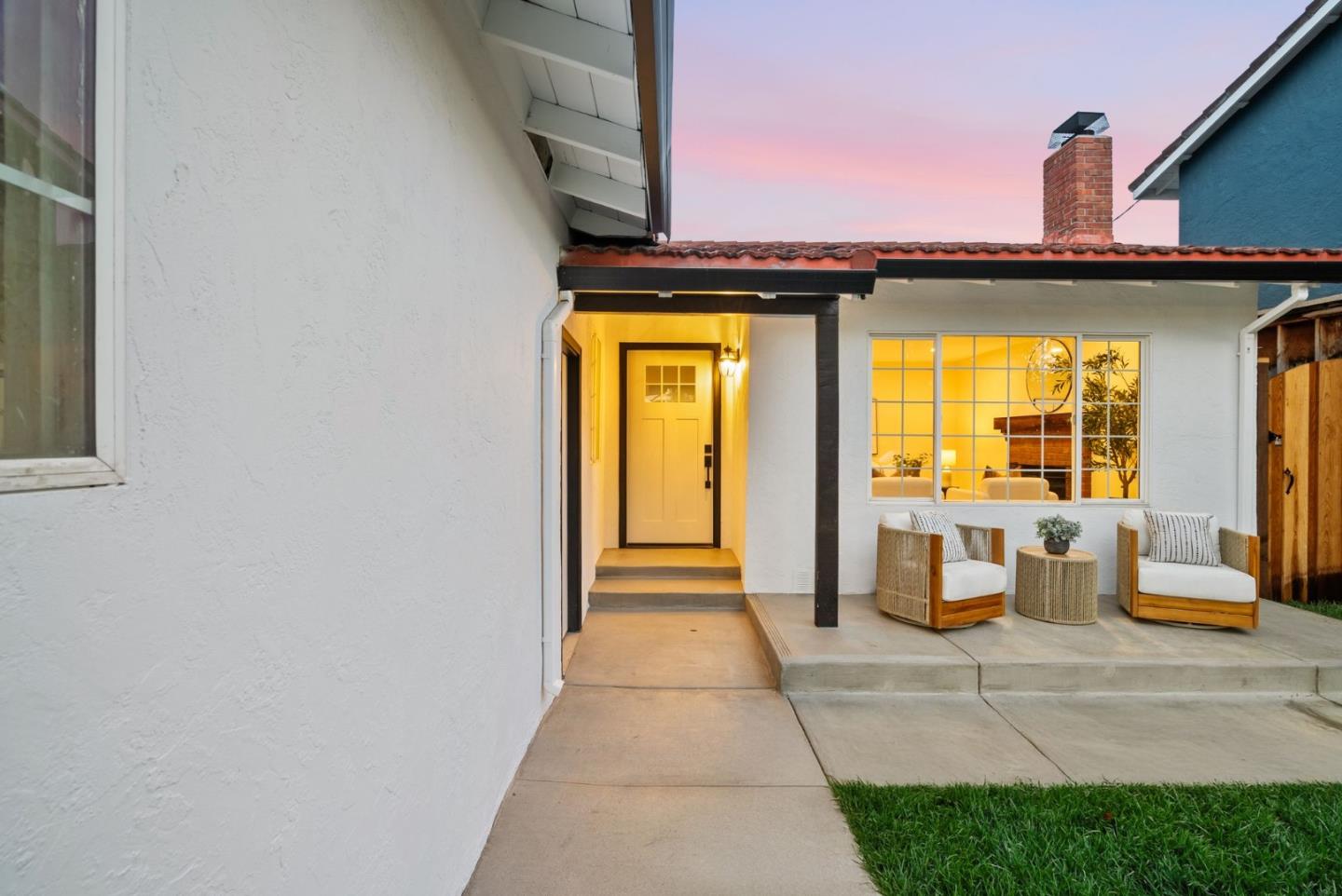 Detail Gallery Image 4 of 61 For 5138 Vera Ln, San Jose,  CA 95111 - 3 Beds | 2 Baths