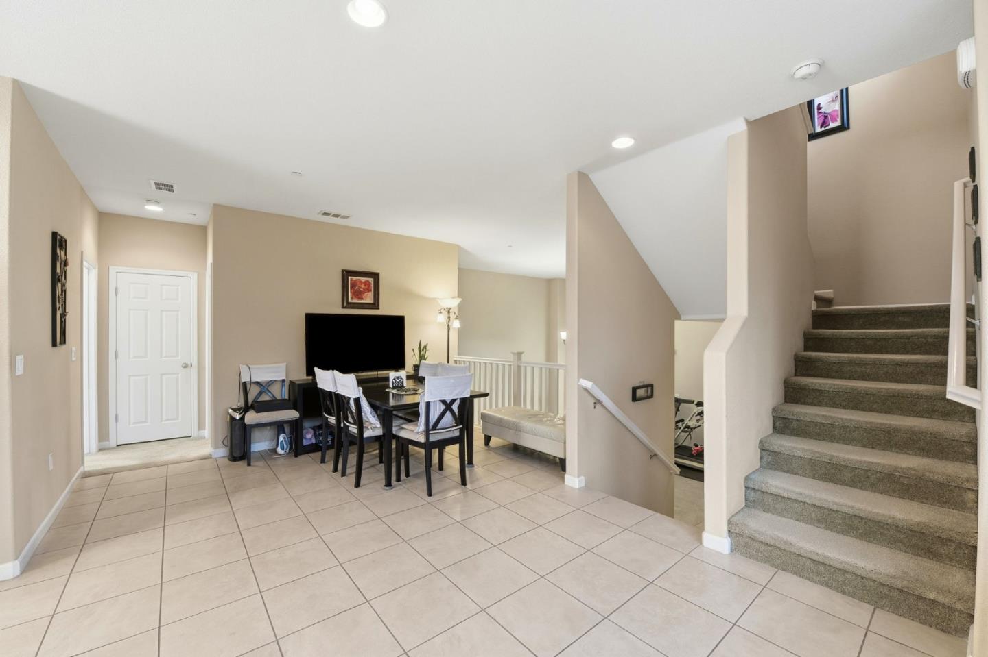 Photo #8: ML82026891 Listing: Photo #8