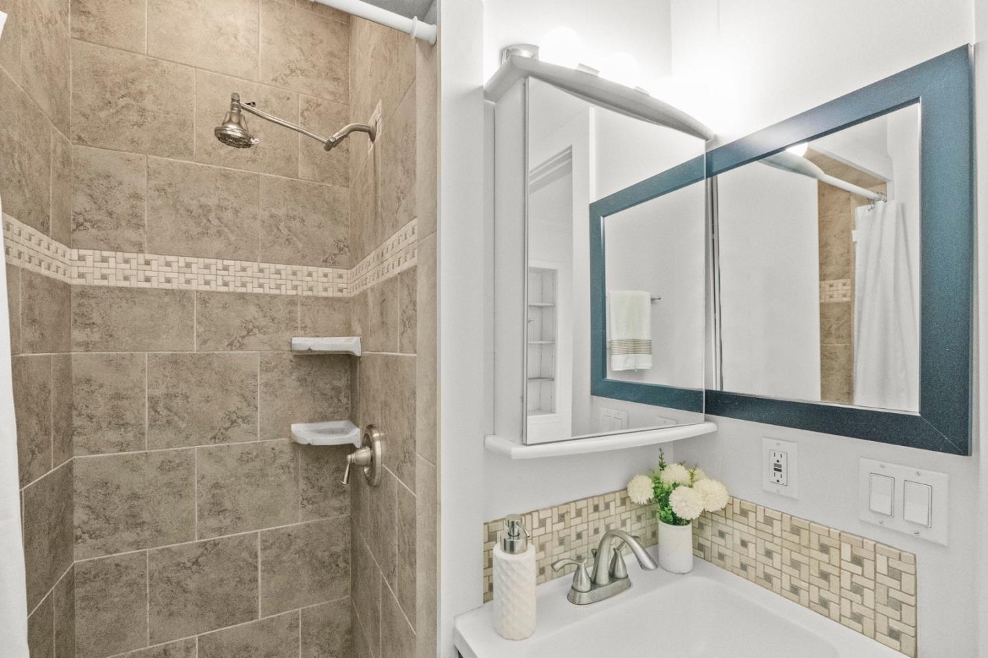 Detail Gallery Image 20 of 41 For 816 N 13th St, San Jose,  CA 95112 - – Beds | – Baths