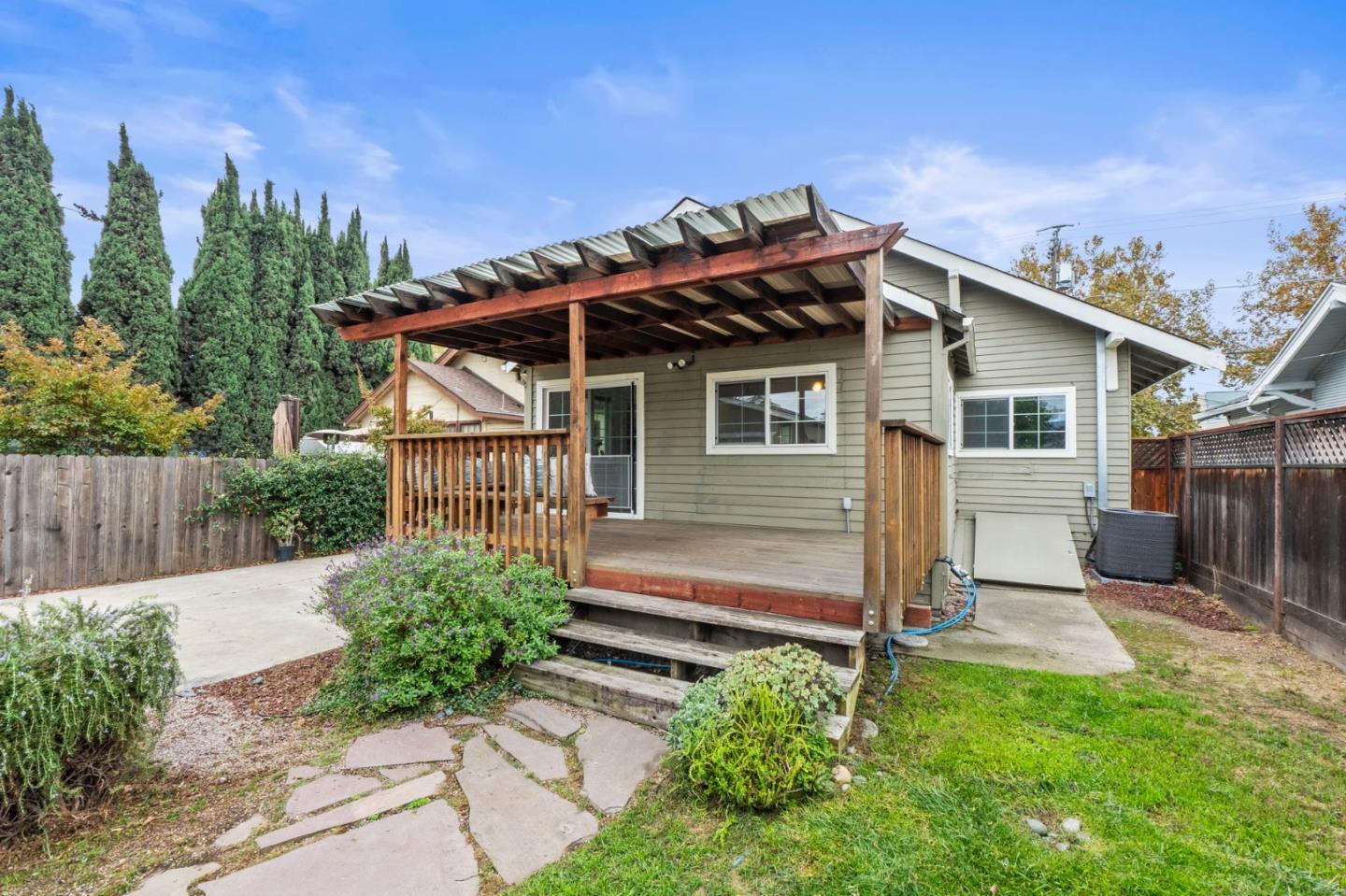 Detail Gallery Image 33 of 41 For 816 N 13th St, San Jose,  CA 95112 - – Beds | – Baths