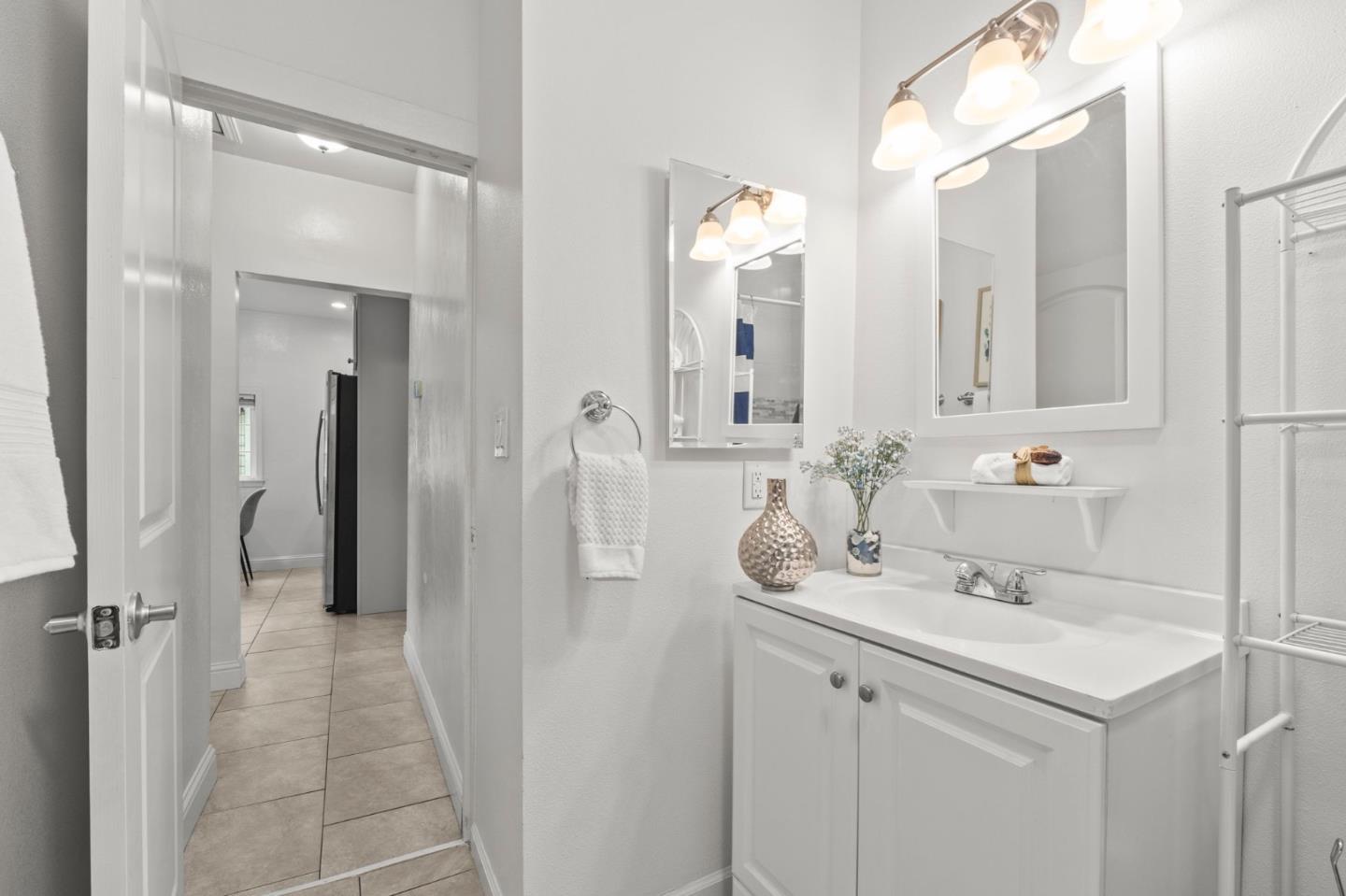 Detail Gallery Image 9 of 41 For 816 N 13th St, San Jose,  CA 95112 - – Beds | – Baths