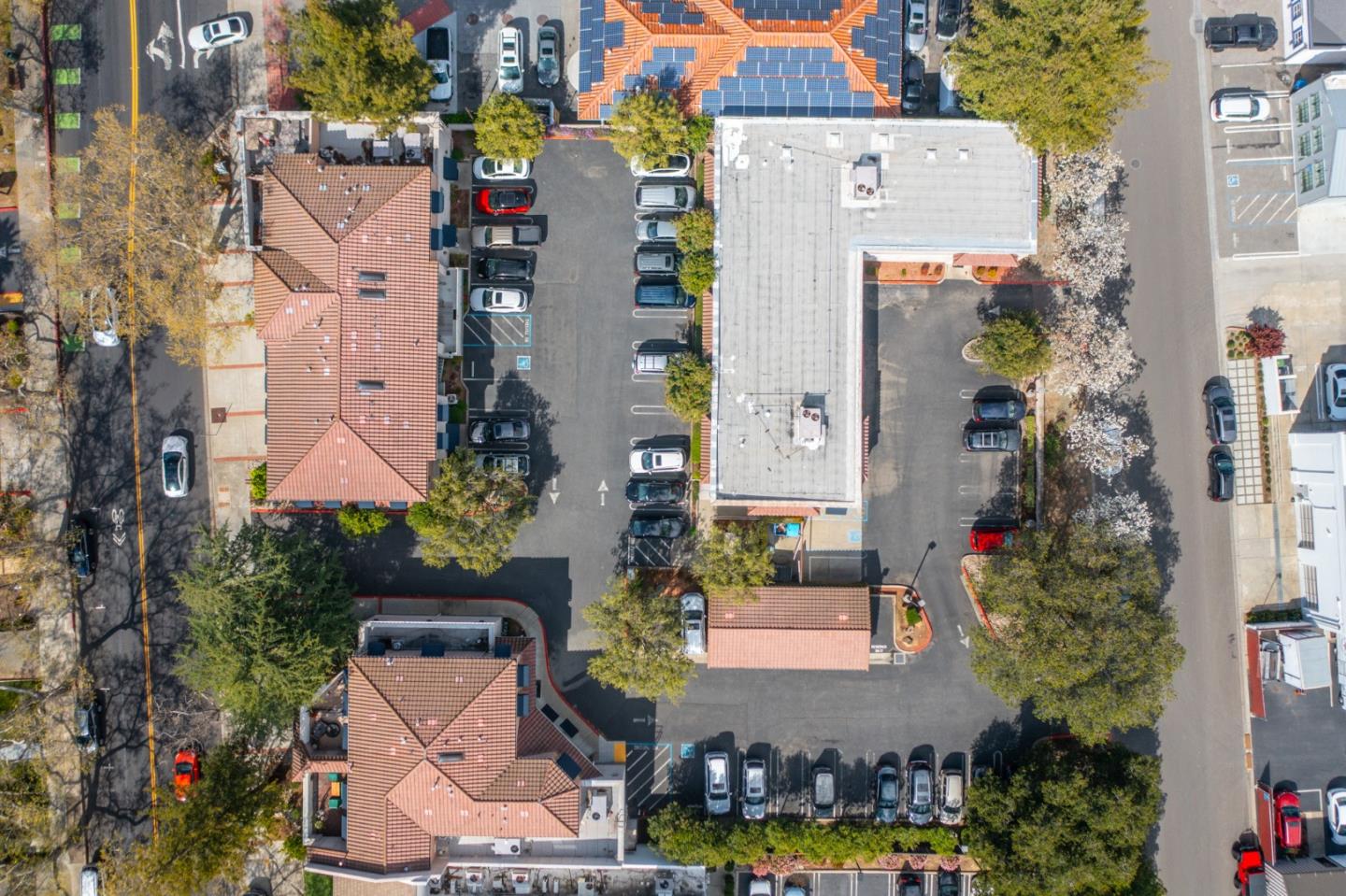 Detail Gallery Image 15 of 19 For 652-656 N Santa Cruz Ave, Los Gatos,  CA 95030 - – Beds | – Baths