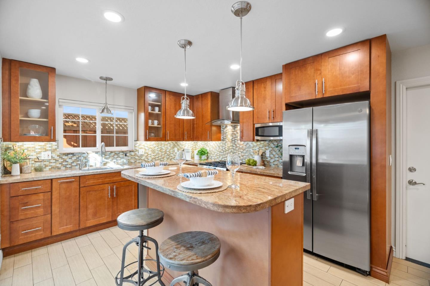 Detail Gallery Image 15 of 69 For 181 Manton Dr, San Jose,  CA 95123 - 4 Beds | 2 Baths