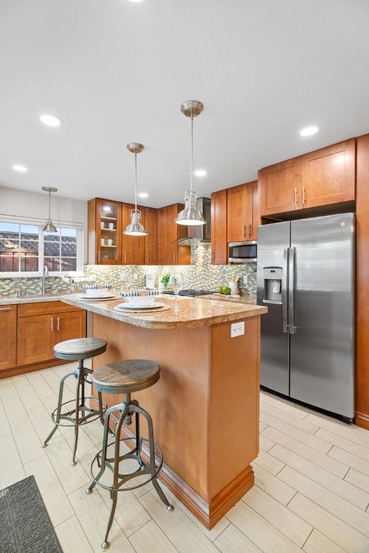 Detail Gallery Image 16 of 69 For 181 Manton Dr, San Jose,  CA 95123 - 4 Beds | 2 Baths