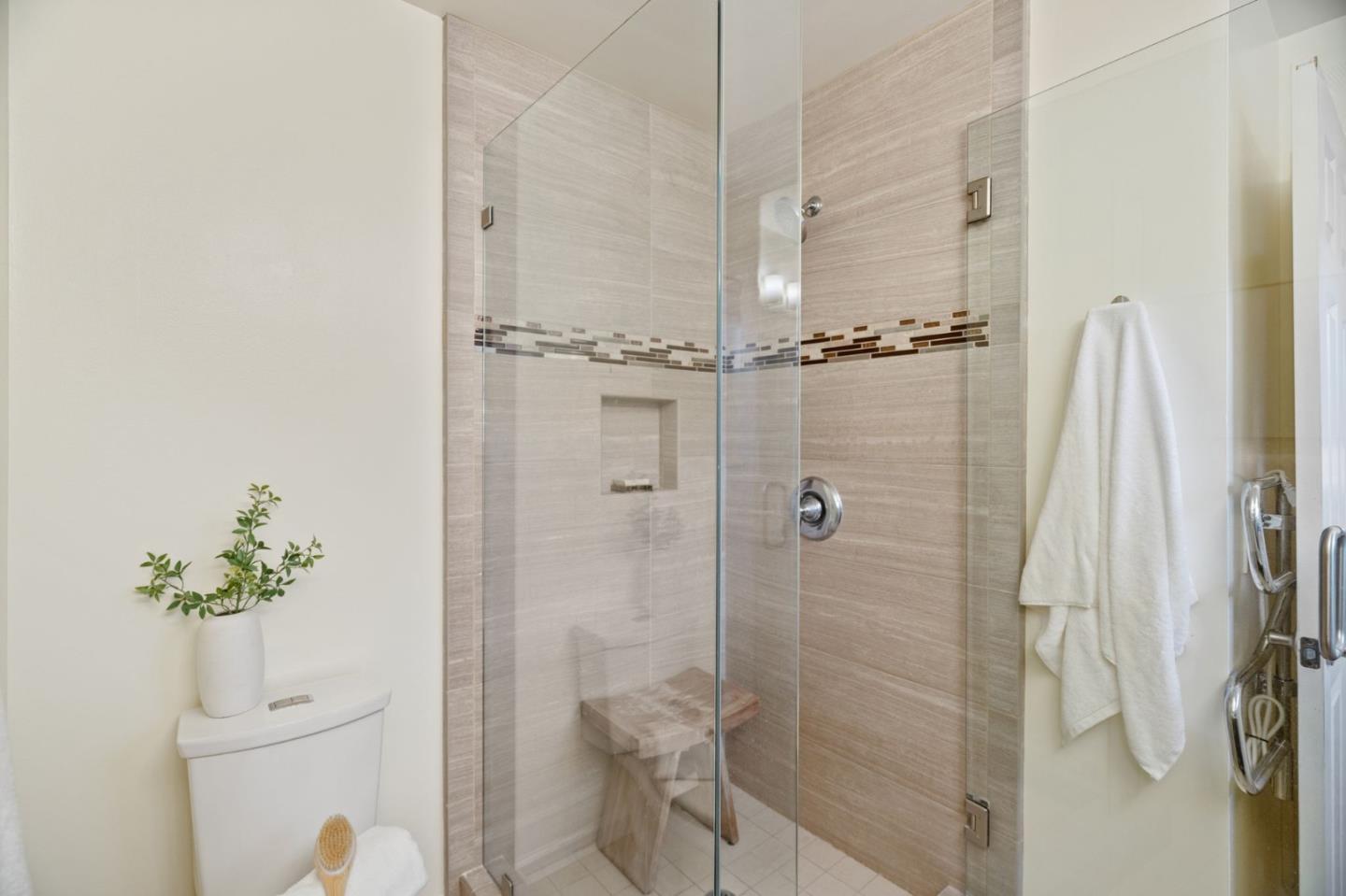 Detail Gallery Image 35 of 69 For 181 Manton Dr, San Jose,  CA 95123 - 4 Beds | 2 Baths