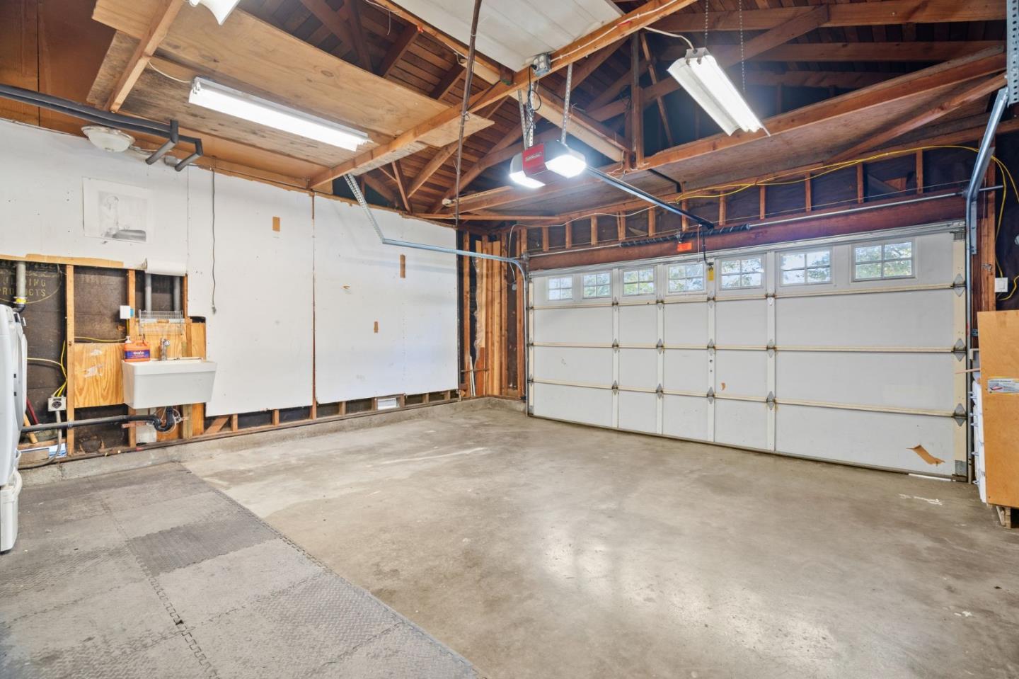 Detail Gallery Image 39 of 69 For 181 Manton Dr, San Jose,  CA 95123 - 4 Beds | 2 Baths