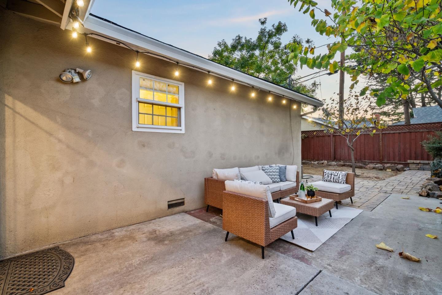 Detail Gallery Image 40 of 69 For 181 Manton Dr, San Jose,  CA 95123 - 4 Beds | 2 Baths