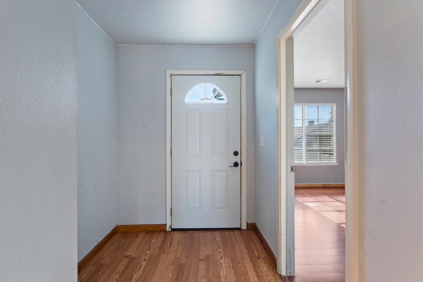 Detail Gallery Image 3 of 36 For 827 Terraza St, Soledad,  CA 93960 - 4 Beds | 2 Baths