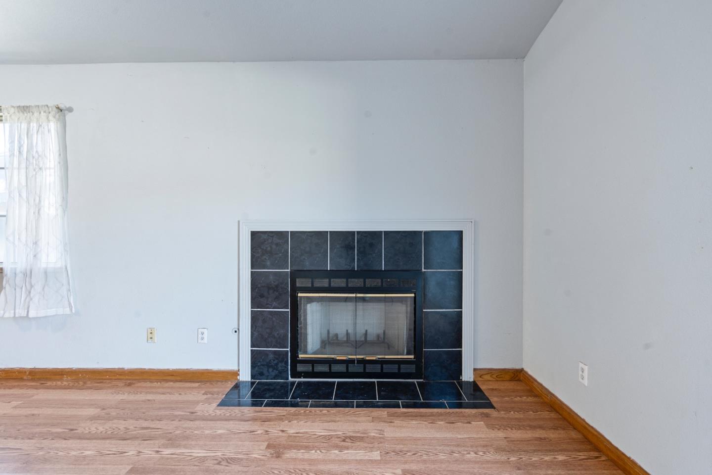 Detail Gallery Image 9 of 36 For 827 Terraza St, Soledad,  CA 93960 - 4 Beds | 2 Baths