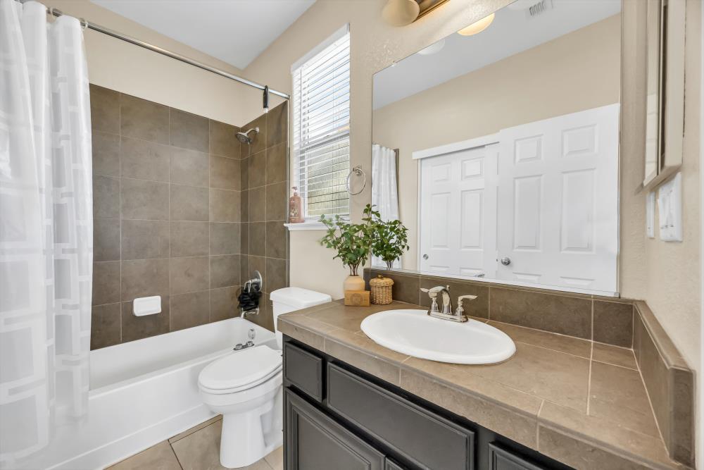 Detail Gallery Image 30 of 68 For 804 Berry Creek Dr, Rocklin,  CA 95765 - 4 Beds | 4 Baths