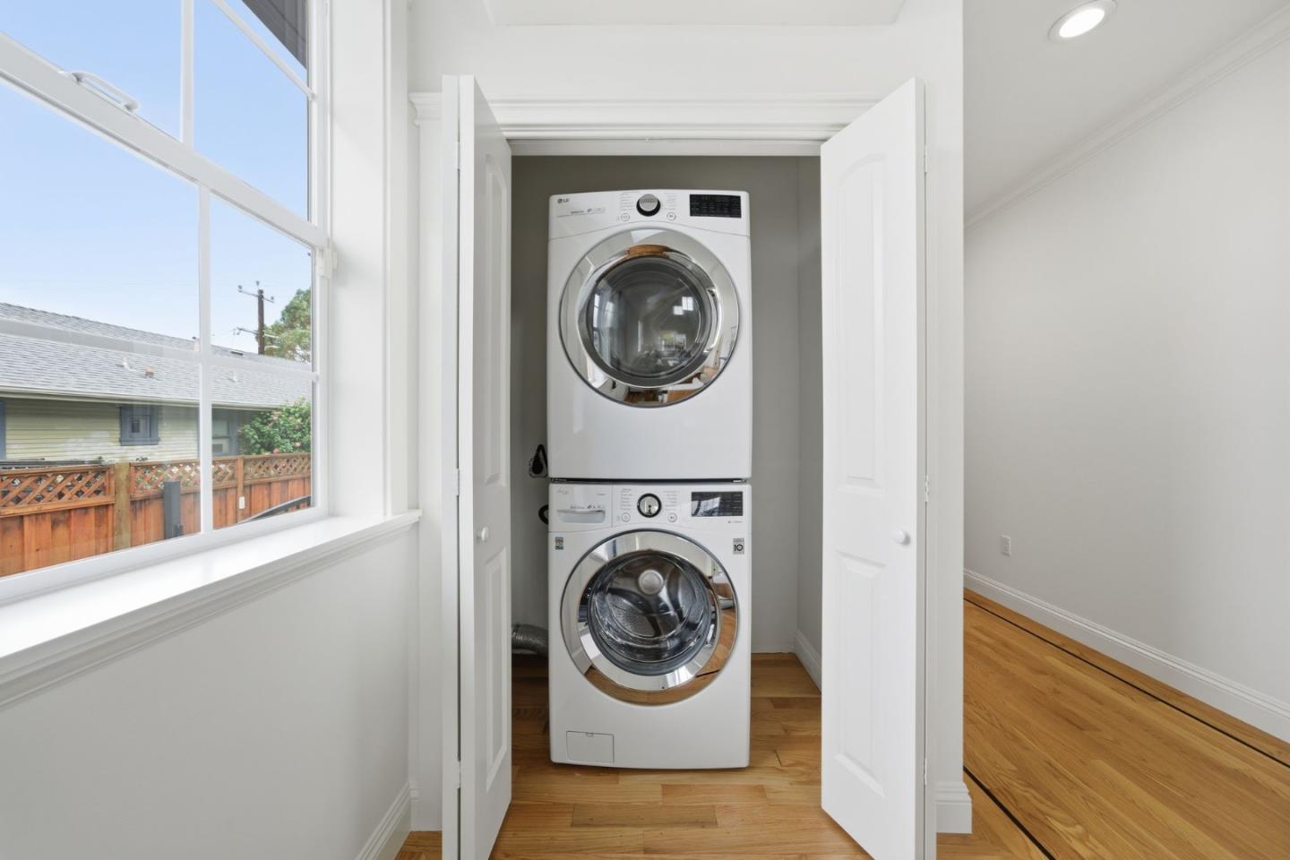 Detail Gallery Image 35 of 43 For 29 Bloomfield Rd, Burlingame,  CA 94010 - 4 Beds | 4 Baths