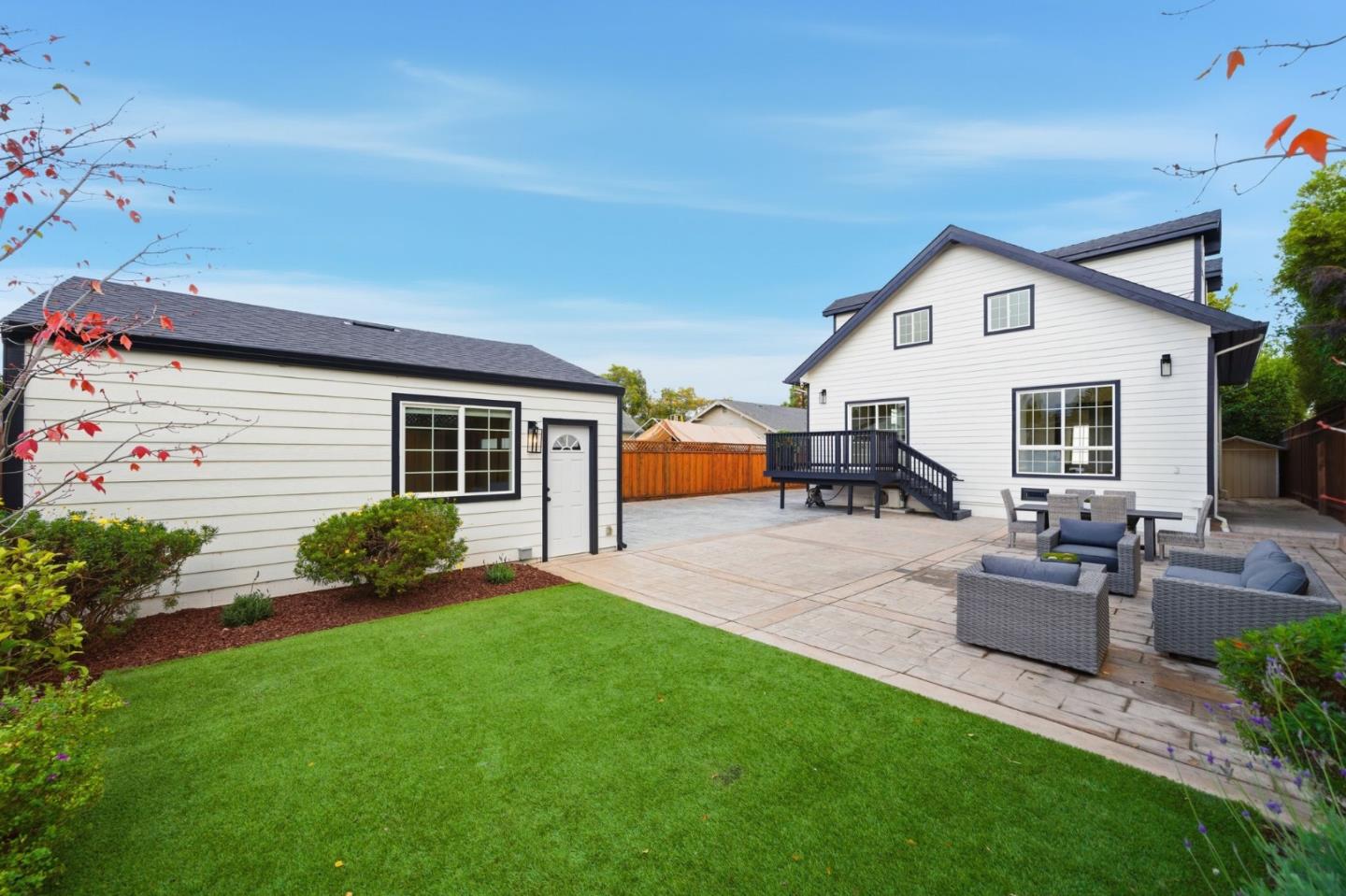 Detail Gallery Image 38 of 43 For 29 Bloomfield Rd, Burlingame,  CA 94010 - 4 Beds | 4 Baths