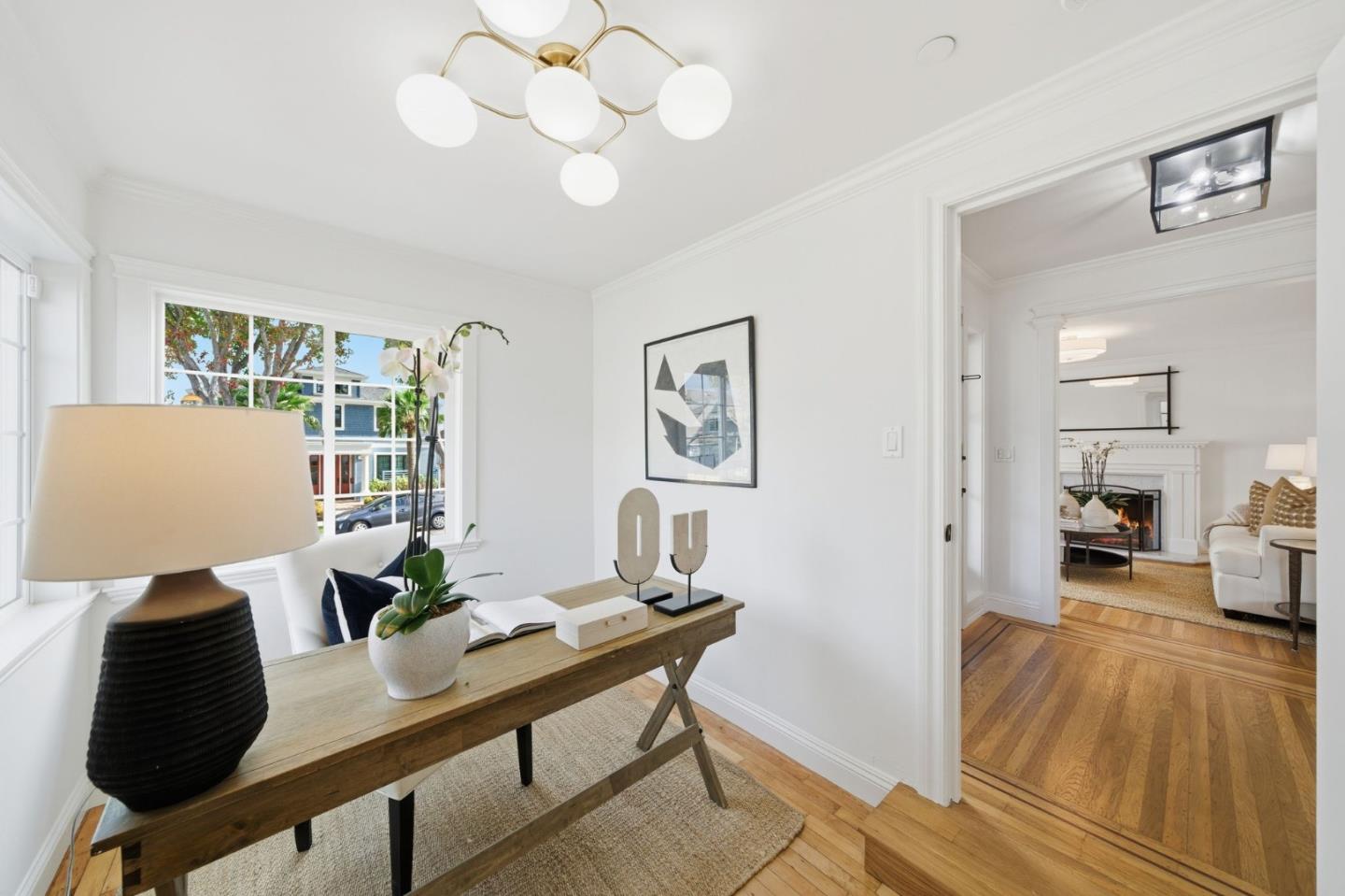 Detail Gallery Image 9 of 43 For 29 Bloomfield Rd, Burlingame,  CA 94010 - 4 Beds | 4 Baths