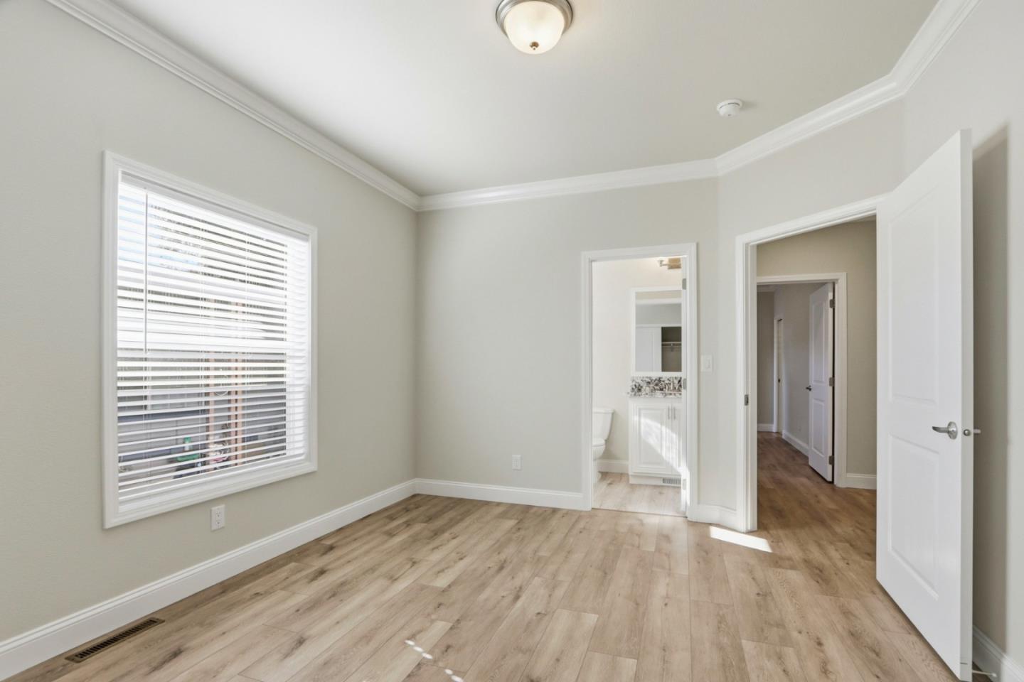 Detail Gallery Image 19 of 30 For 2629 Whispering Hills Cir #2629,  San Jose,  CA 95148 - 3 Beds | 3 Baths