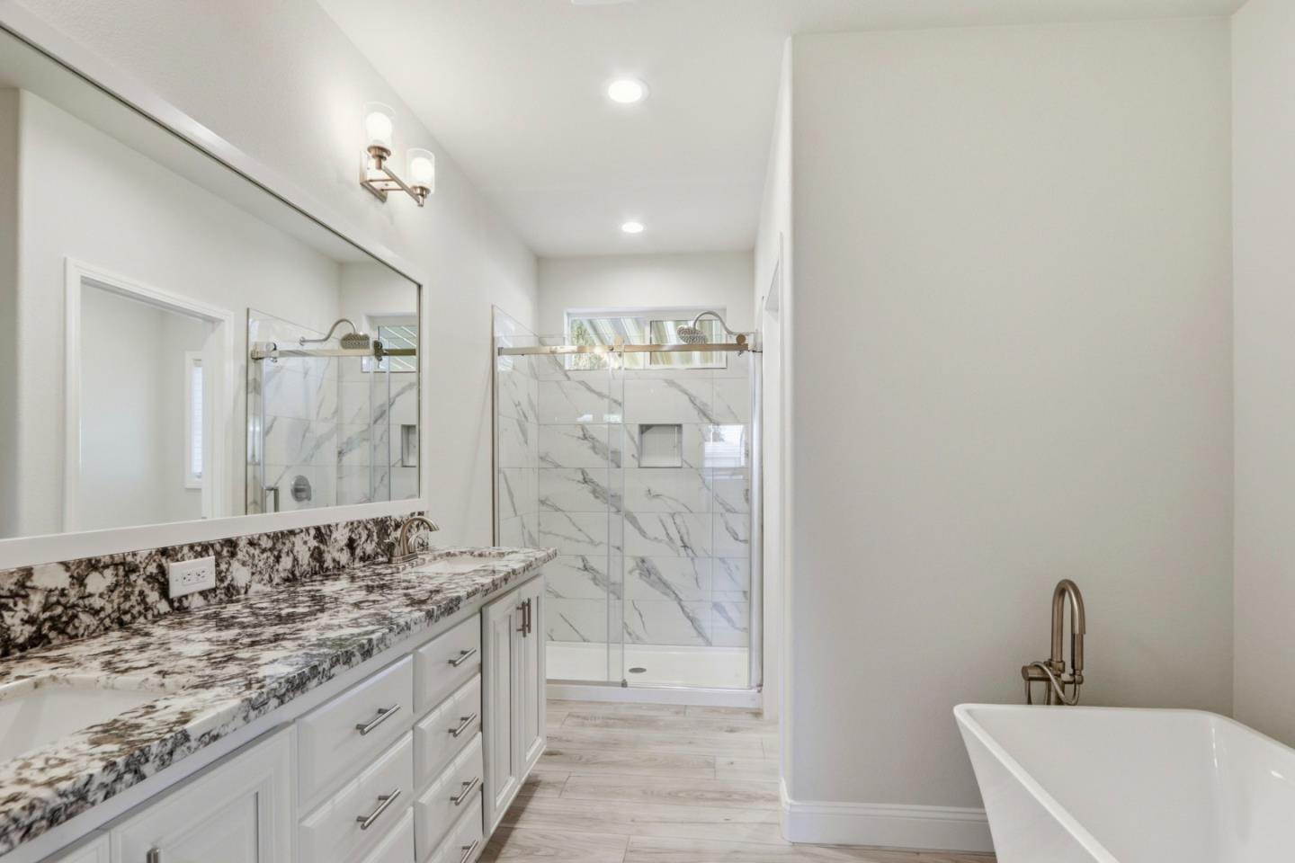 Detail Gallery Image 24 of 30 For 2629 Whispering Hills Cir #2629,  San Jose,  CA 95148 - 3 Beds | 3 Baths