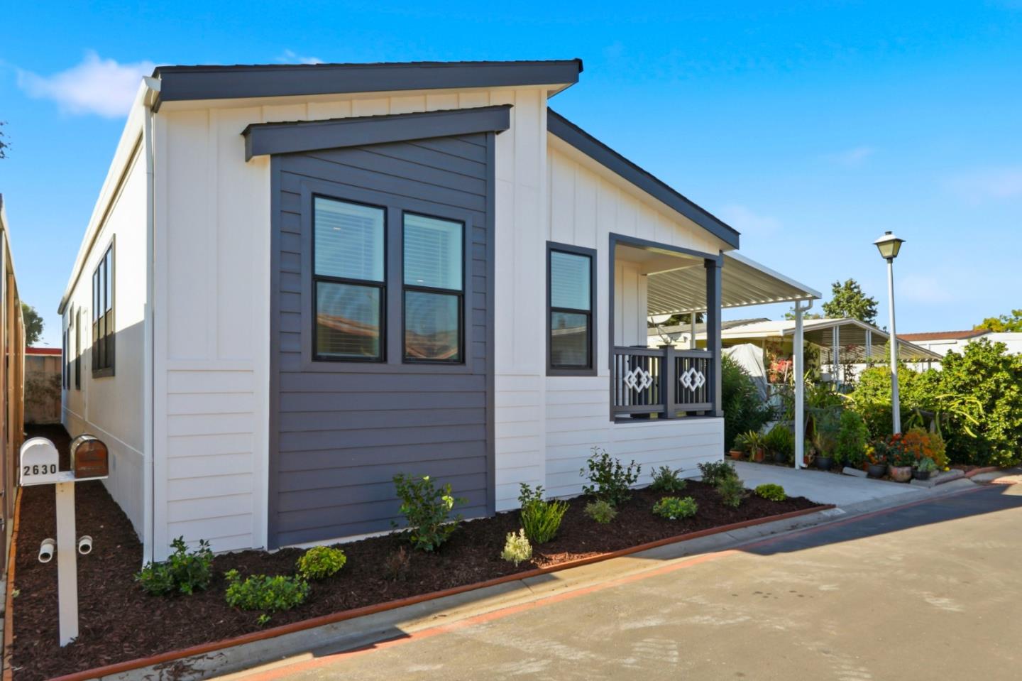 Detail Gallery Image 3 of 30 For 2629 Whispering Hills Cir #2629,  San Jose,  CA 95148 - 3 Beds | 3 Baths