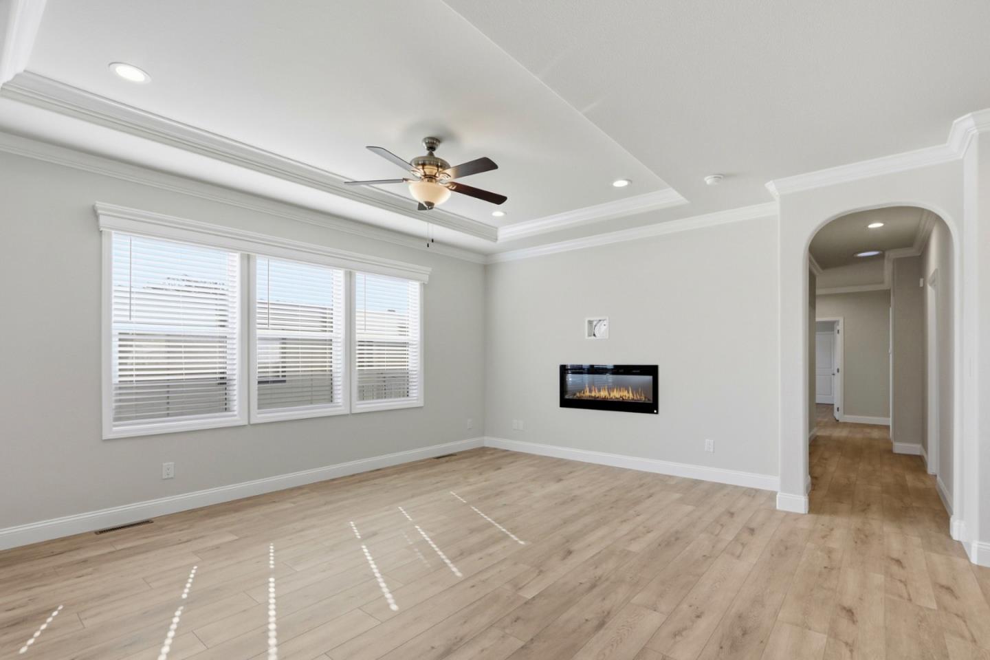 Detail Gallery Image 4 of 30 For 2629 Whispering Hills Cir #2629,  San Jose,  CA 95148 - 3 Beds | 3 Baths