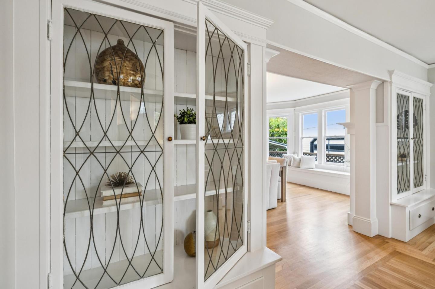 Detail Gallery Image 13 of 90 For 712 Crossway Rd, Burlingame,  CA 94010 - 3 Beds | 3 Baths