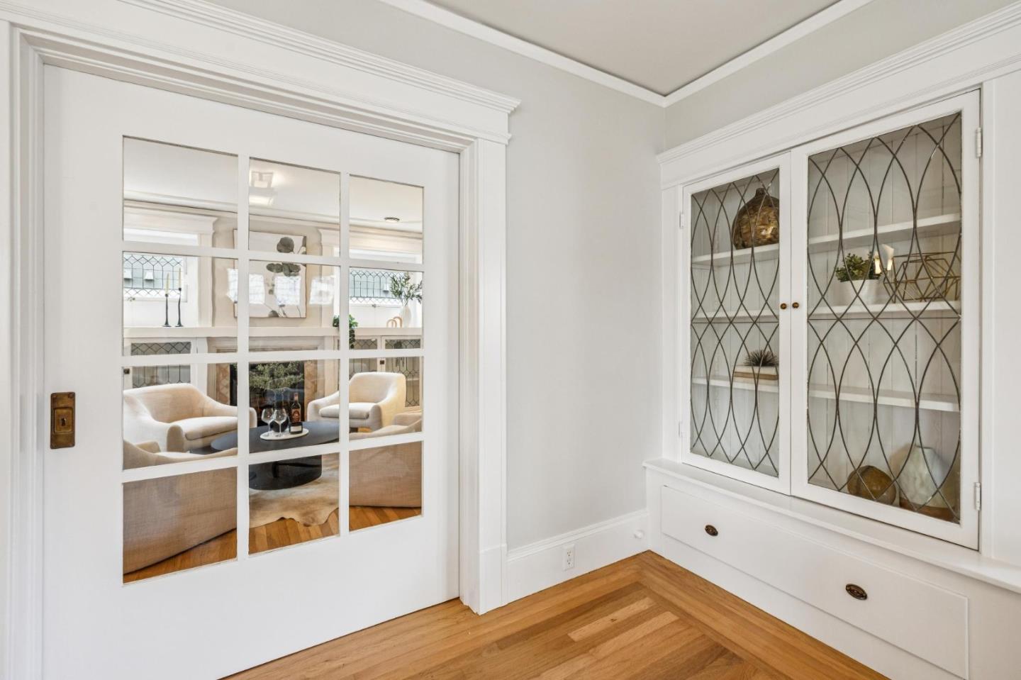 Detail Gallery Image 14 of 90 For 712 Crossway Rd, Burlingame,  CA 94010 - 3 Beds | 3 Baths