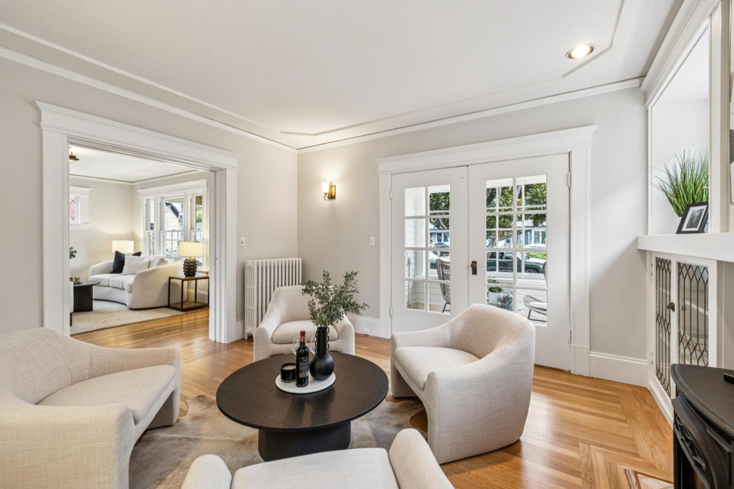 Detail Gallery Image 16 of 90 For 712 Crossway Rd, Burlingame,  CA 94010 - 3 Beds | 3 Baths