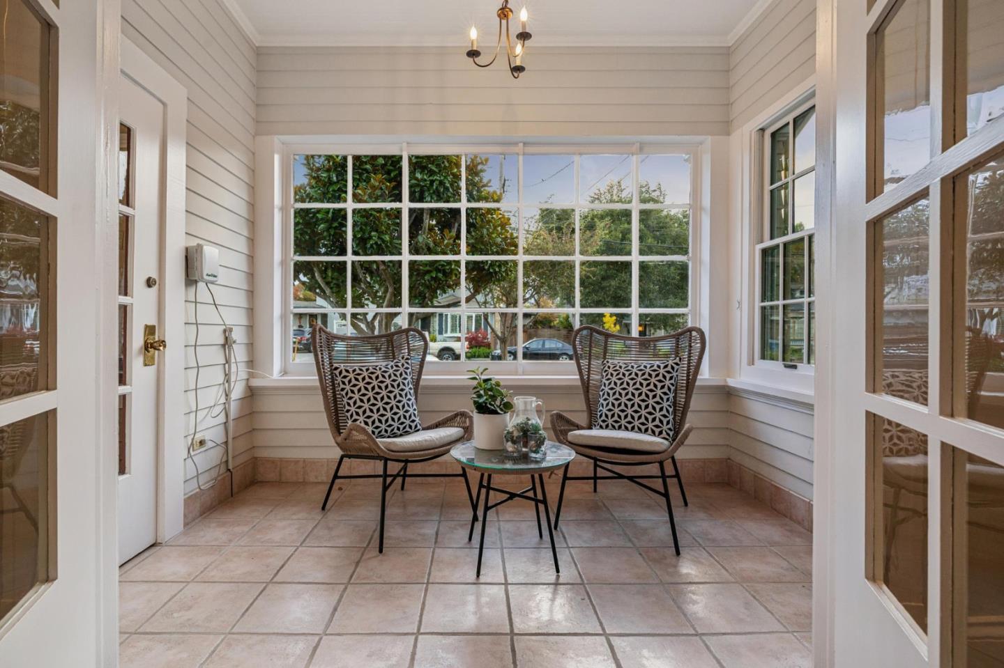 Detail Gallery Image 24 of 90 For 712 Crossway Rd, Burlingame,  CA 94010 - 3 Beds | 3 Baths