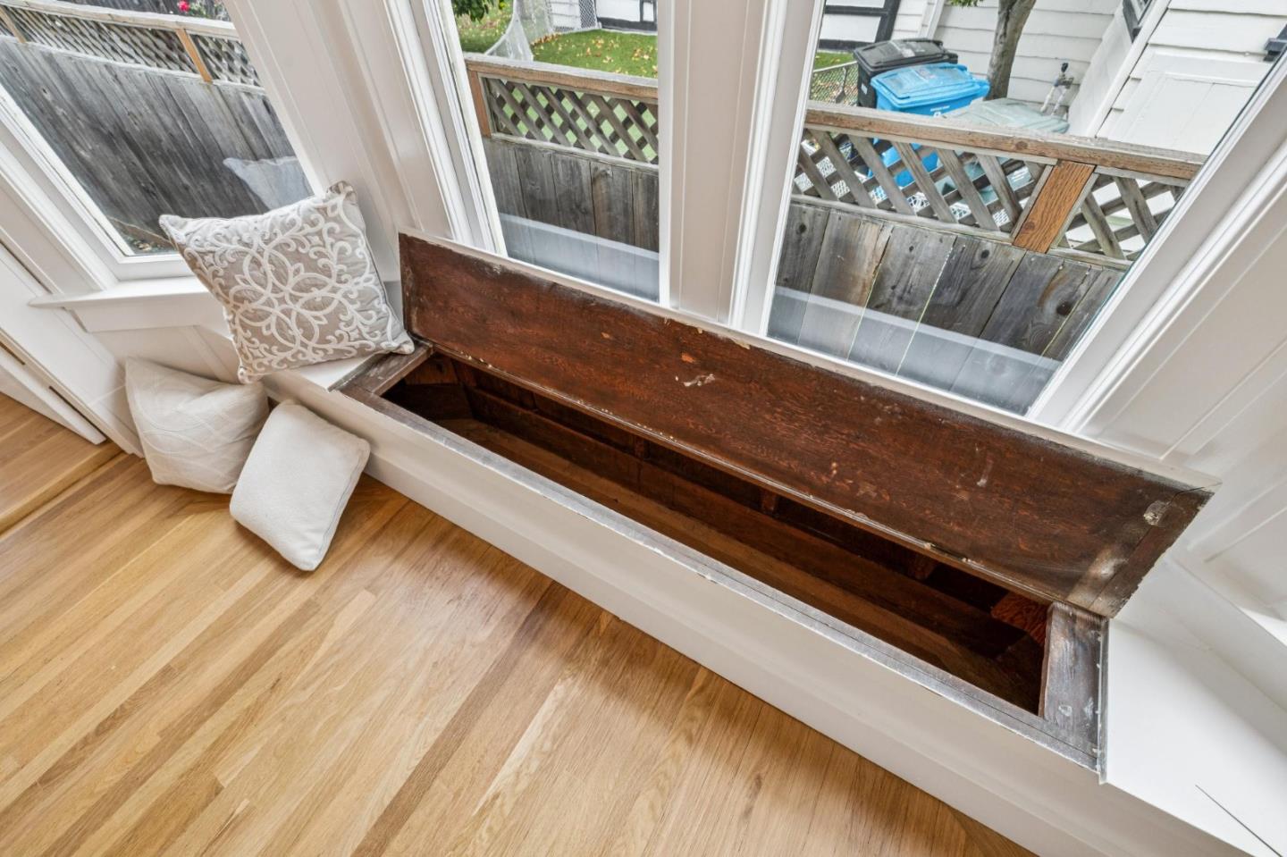 Detail Gallery Image 33 of 90 For 712 Crossway Rd, Burlingame,  CA 94010 - 3 Beds | 3 Baths