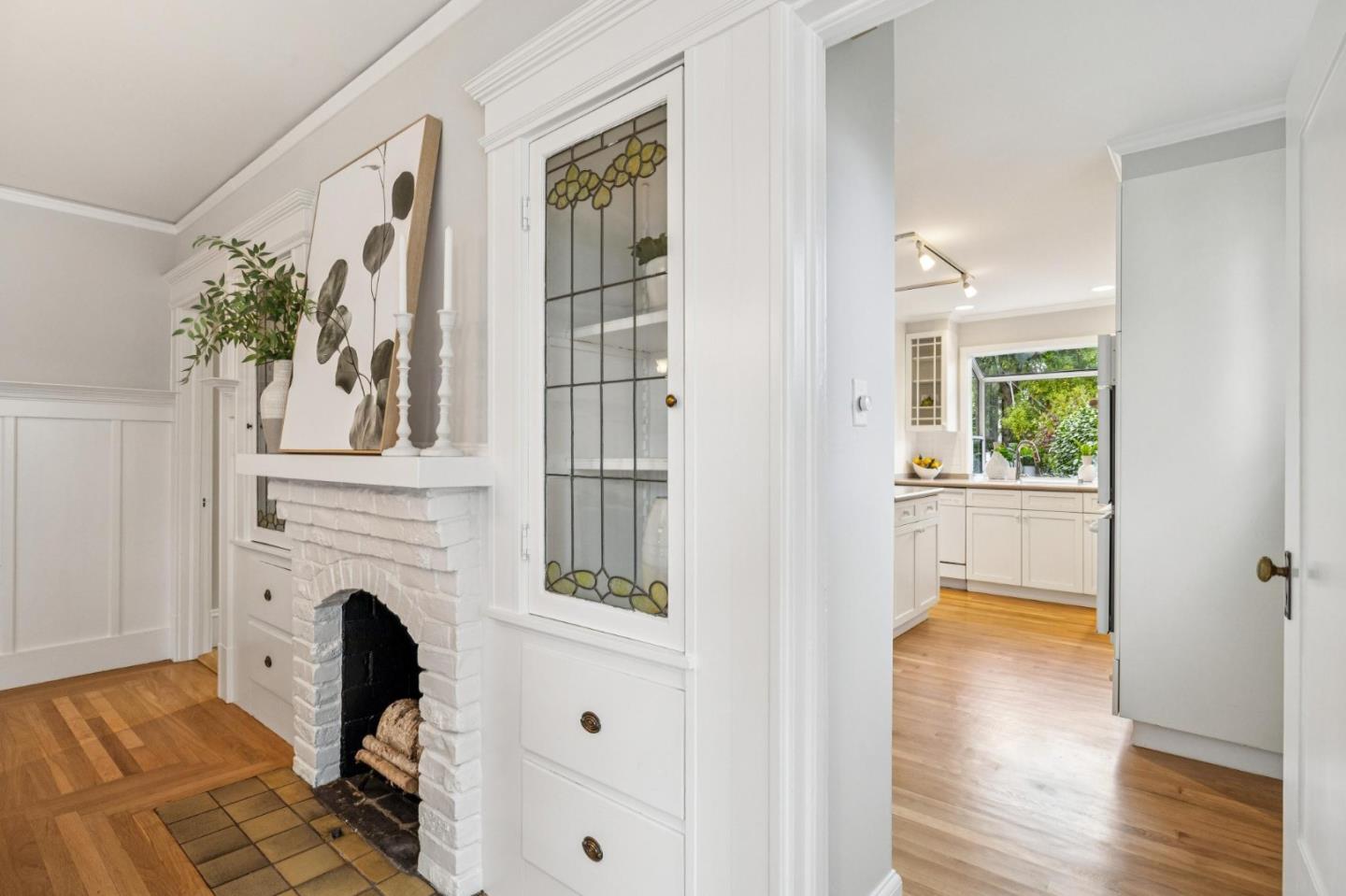 Detail Gallery Image 34 of 90 For 712 Crossway Rd, Burlingame,  CA 94010 - 3 Beds | 3 Baths