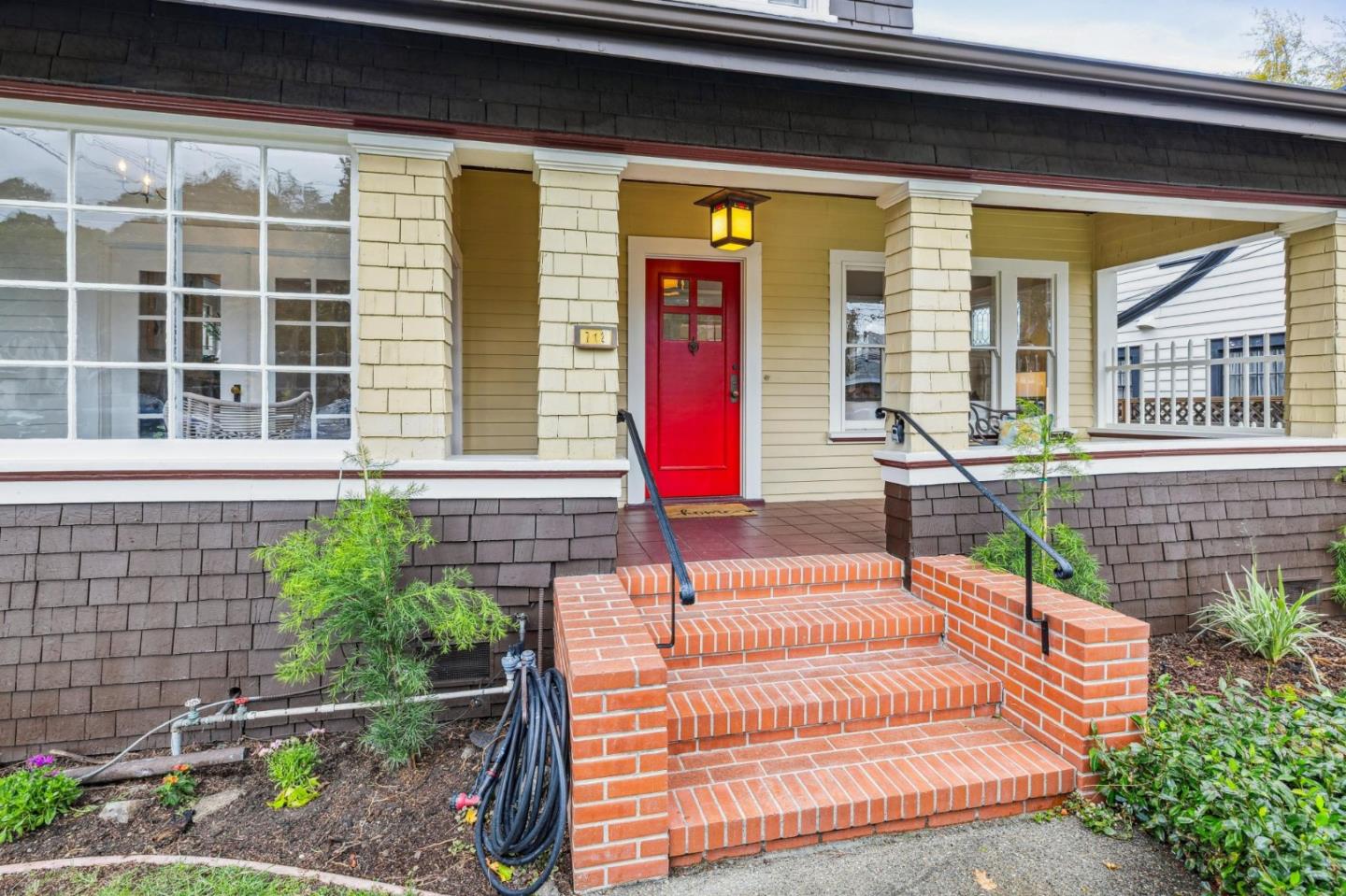 Detail Gallery Image 4 of 90 For 712 Crossway Rd, Burlingame,  CA 94010 - 3 Beds | 3 Baths