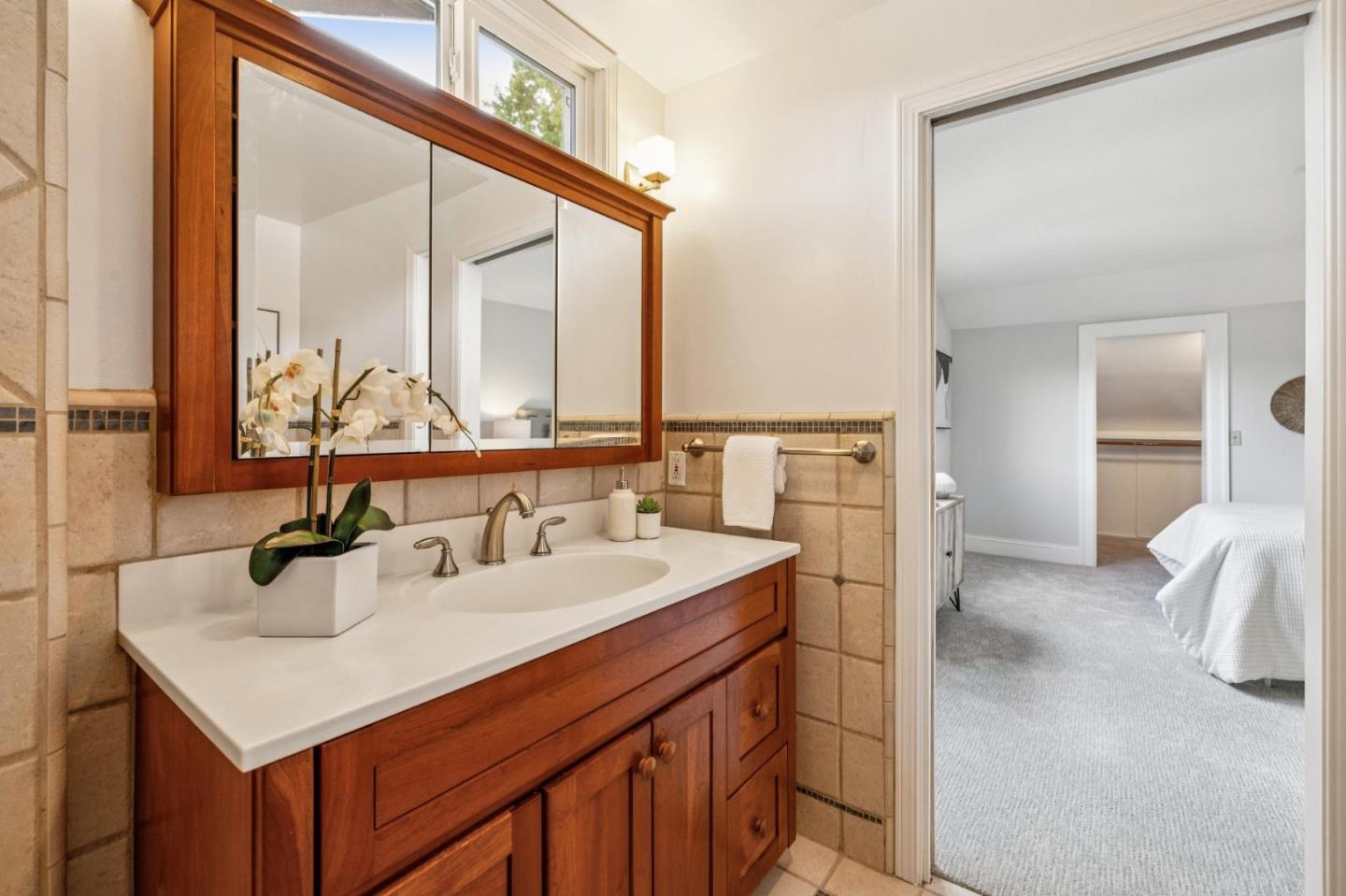 Detail Gallery Image 62 of 90 For 712 Crossway Rd, Burlingame,  CA 94010 - 3 Beds | 3 Baths