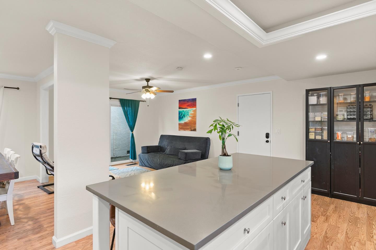 Detail Gallery Image 11 of 37 For 4861 Rahway Dr, San Jose,  CA 95111 - 3 Beds | 2/1 Baths