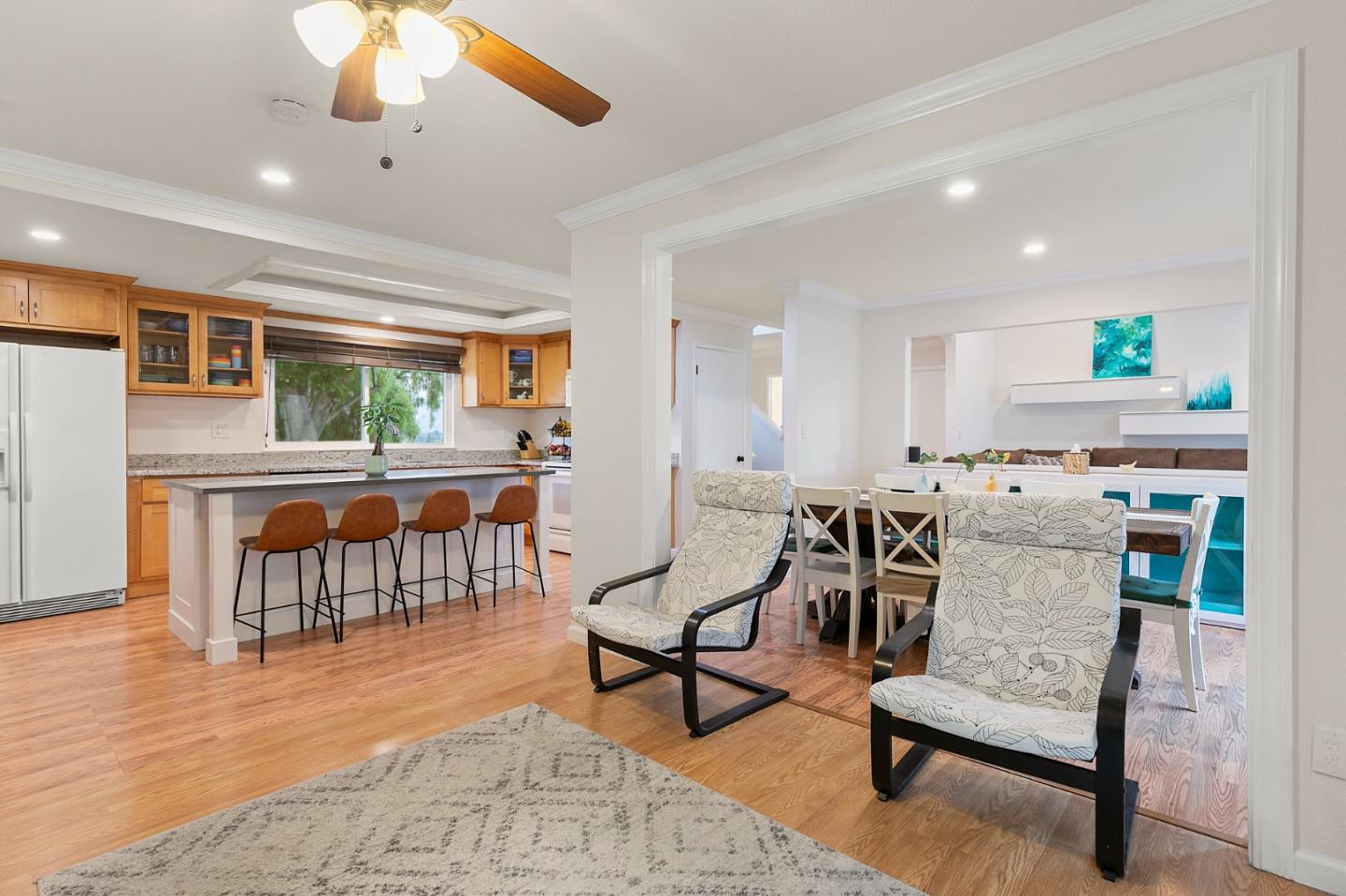 Detail Gallery Image 13 of 37 For 4861 Rahway Dr, San Jose,  CA 95111 - 3 Beds | 2/1 Baths