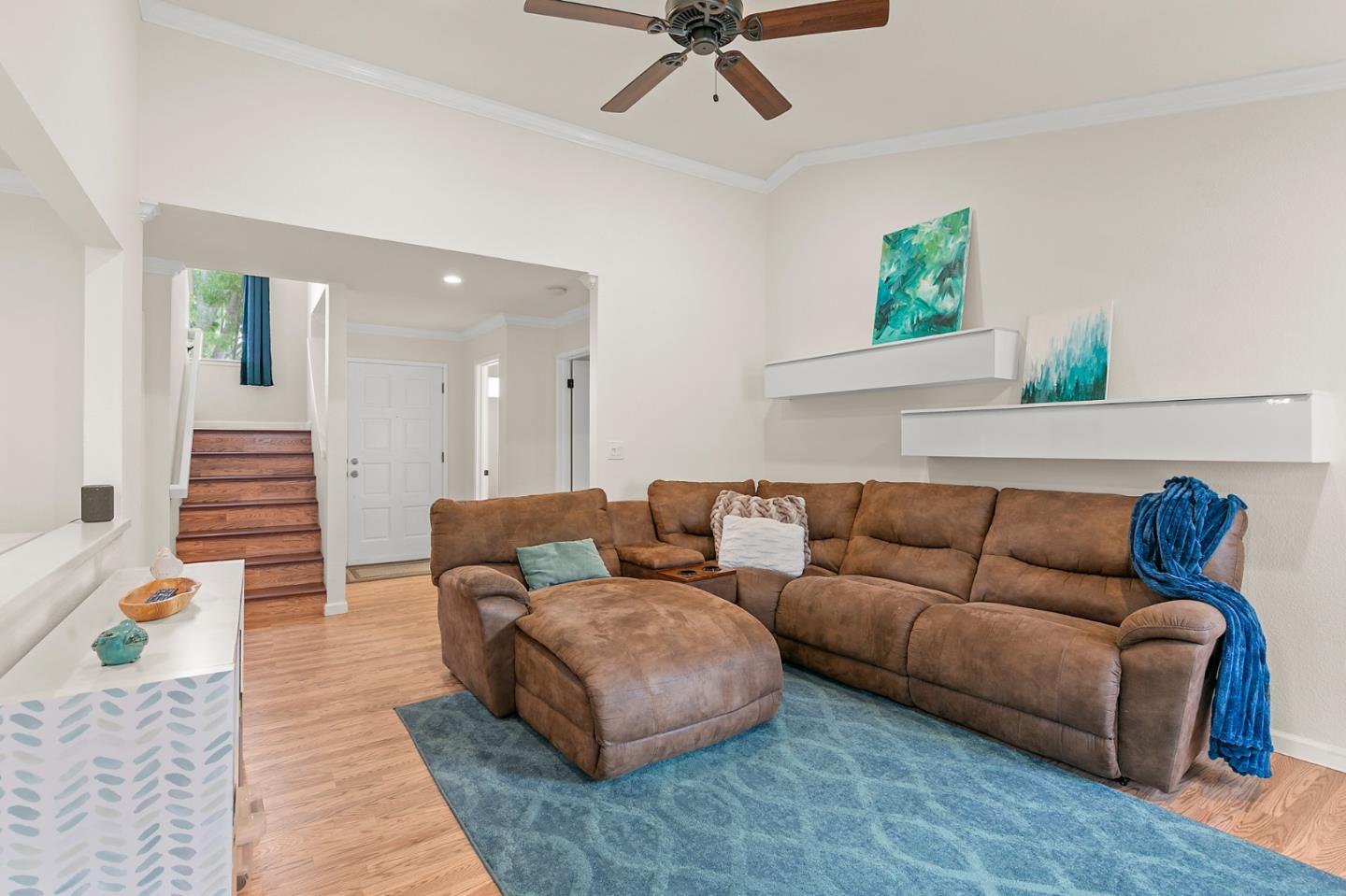 Detail Gallery Image 4 of 37 For 4861 Rahway Dr, San Jose,  CA 95111 - 3 Beds | 2/1 Baths