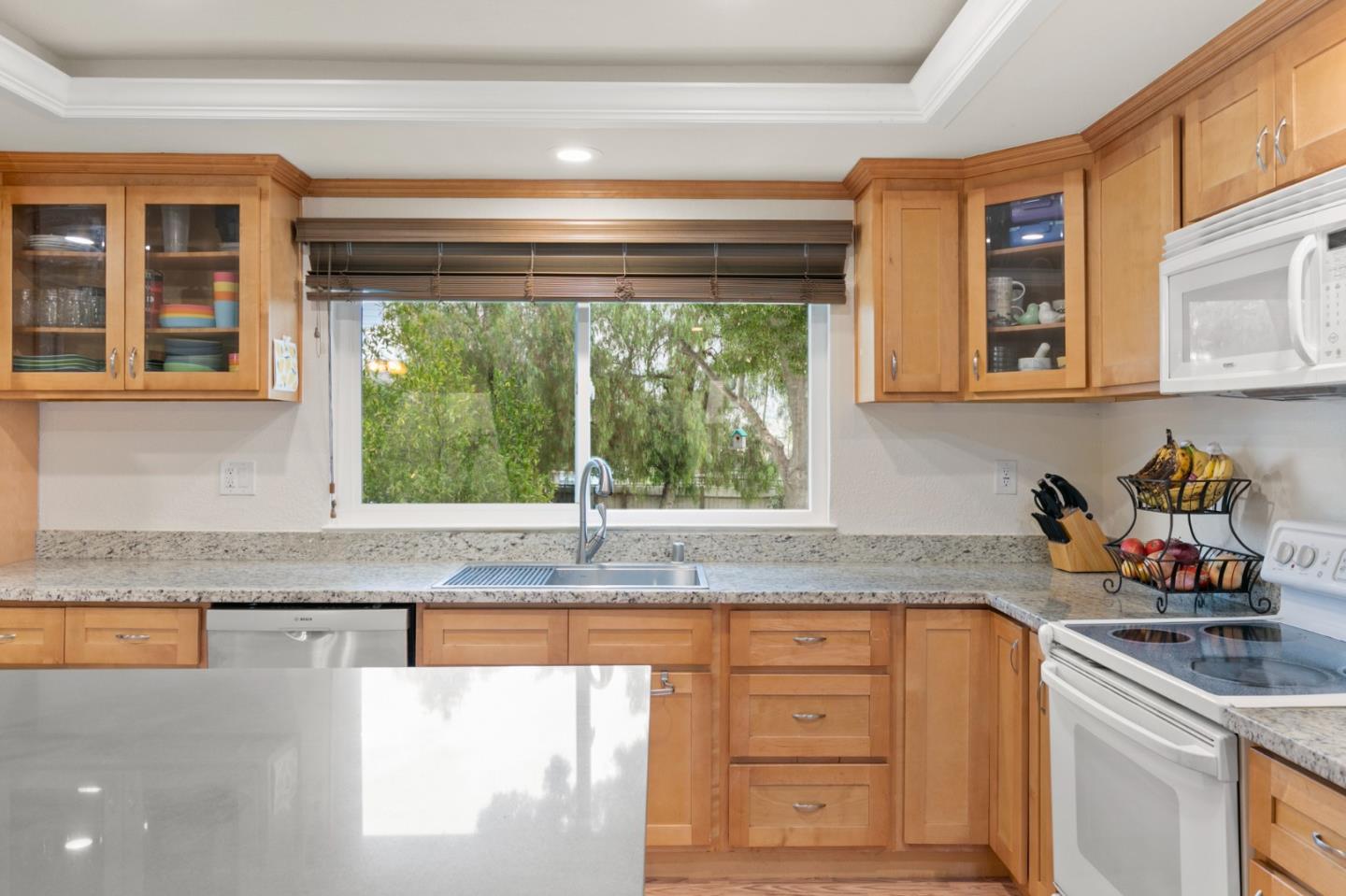 Detail Gallery Image 8 of 37 For 4861 Rahway Dr, San Jose,  CA 95111 - 3 Beds | 2/1 Baths