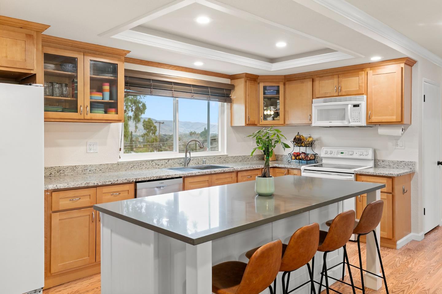 Detail Gallery Image 9 of 37 For 4861 Rahway Dr, San Jose,  CA 95111 - 3 Beds | 2/1 Baths