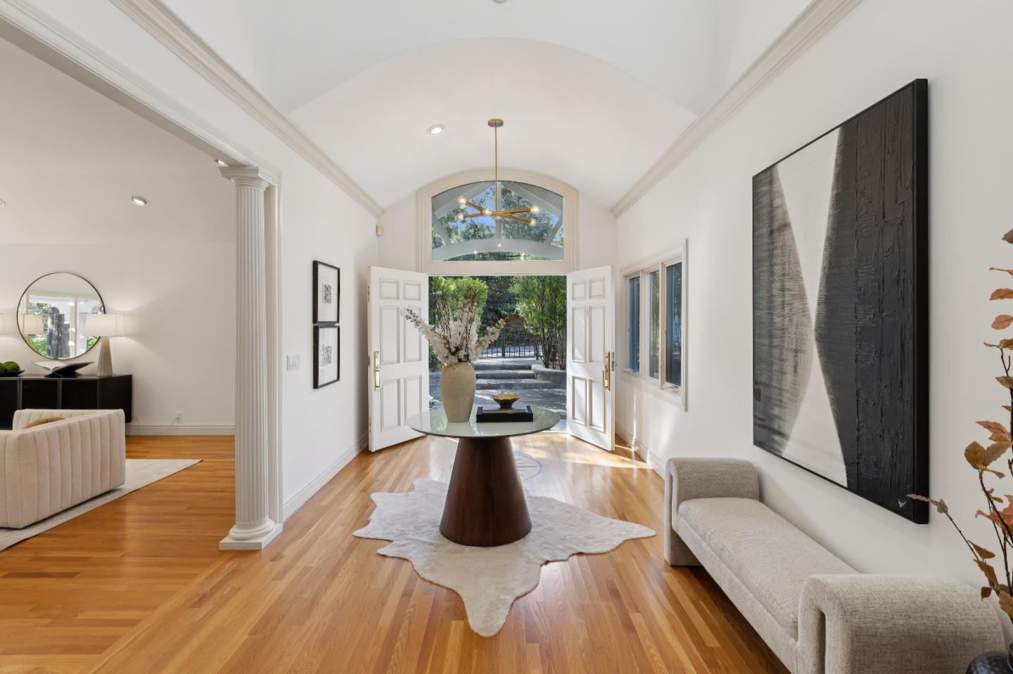 Detail Gallery Image 8 of 43 For 300 Glendale Rd, Hillsborough,  CA 94010 - 5 Beds | 4/1 Baths