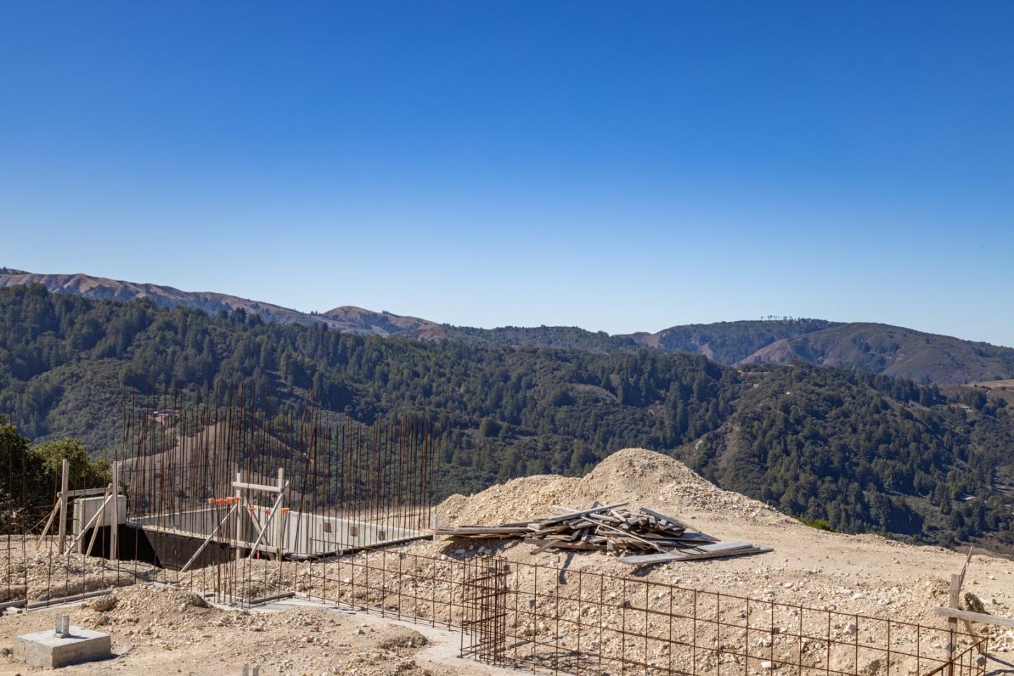 Detail Gallery Image 4 of 32 For 82 Chamisal Pass, Carmel,  CA 93923 - – Beds | – Baths