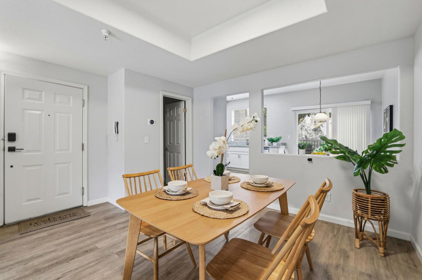 Detail Gallery Image 16 of 42 For 473 Tower Hill Ave, San Jose,  CA 95136 - 2 Beds | 2/1 Baths