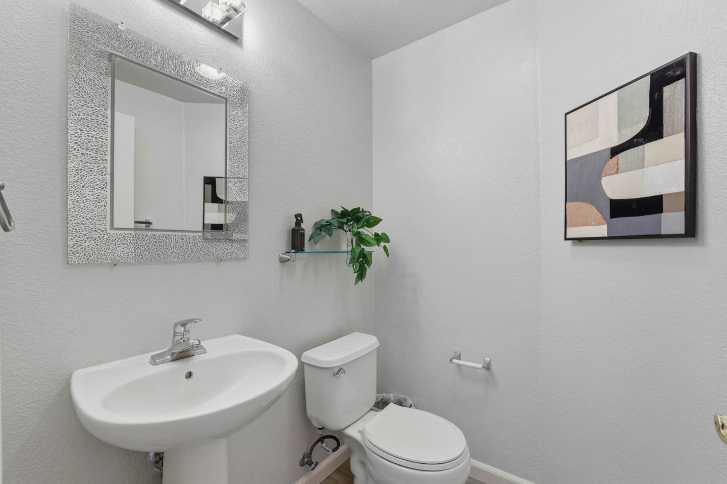 Detail Gallery Image 30 of 42 For 473 Tower Hill Ave, San Jose,  CA 95136 - 2 Beds | 2/1 Baths